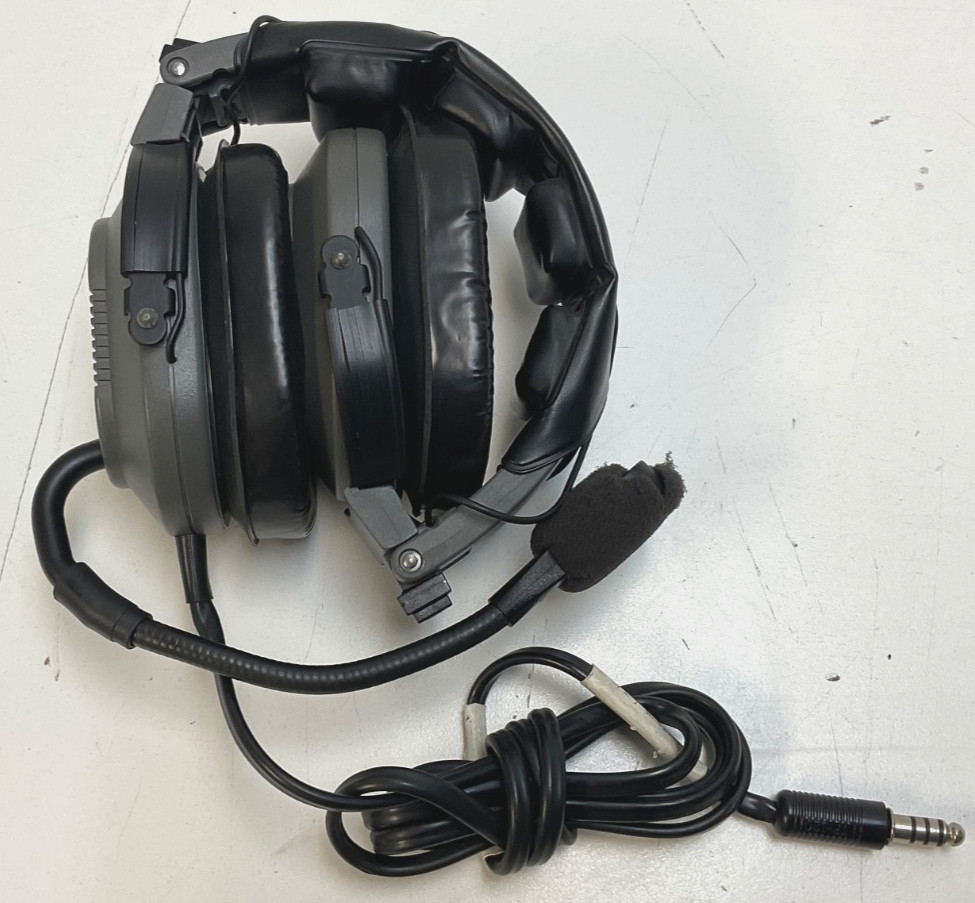 Telex Air3100 Aviation Pilot Headset with Boom Microphone