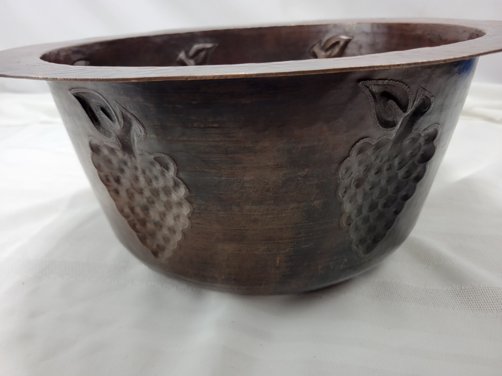 Native Trails Sink With Grapes Antique Hammered Copper Finish CPS261