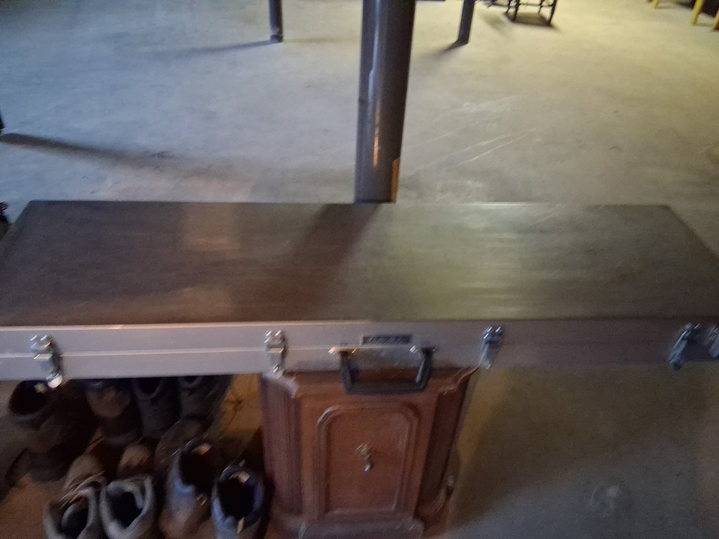 CABELAS Gun Case Aluminum Heavy Duty Travel Cabelas Rifle Shotgun