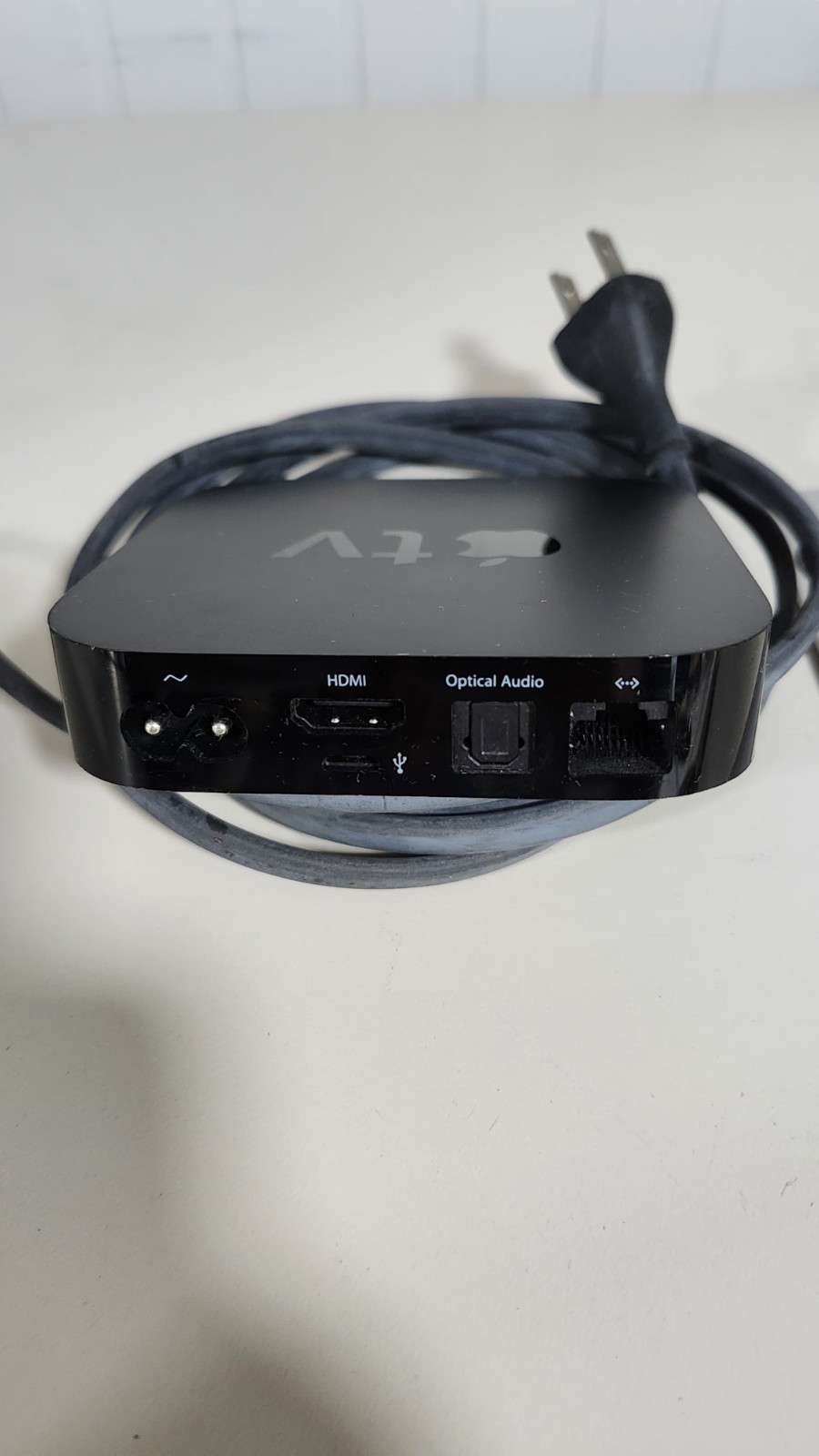 Apple A1469 HD Digital Media Streamer - Black (3rd Generation) Working W/ Remote
