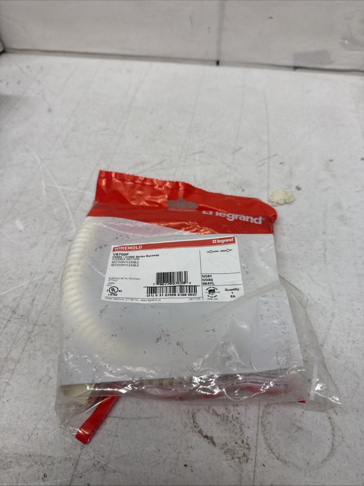 Wiremold V5700F Conduit Section