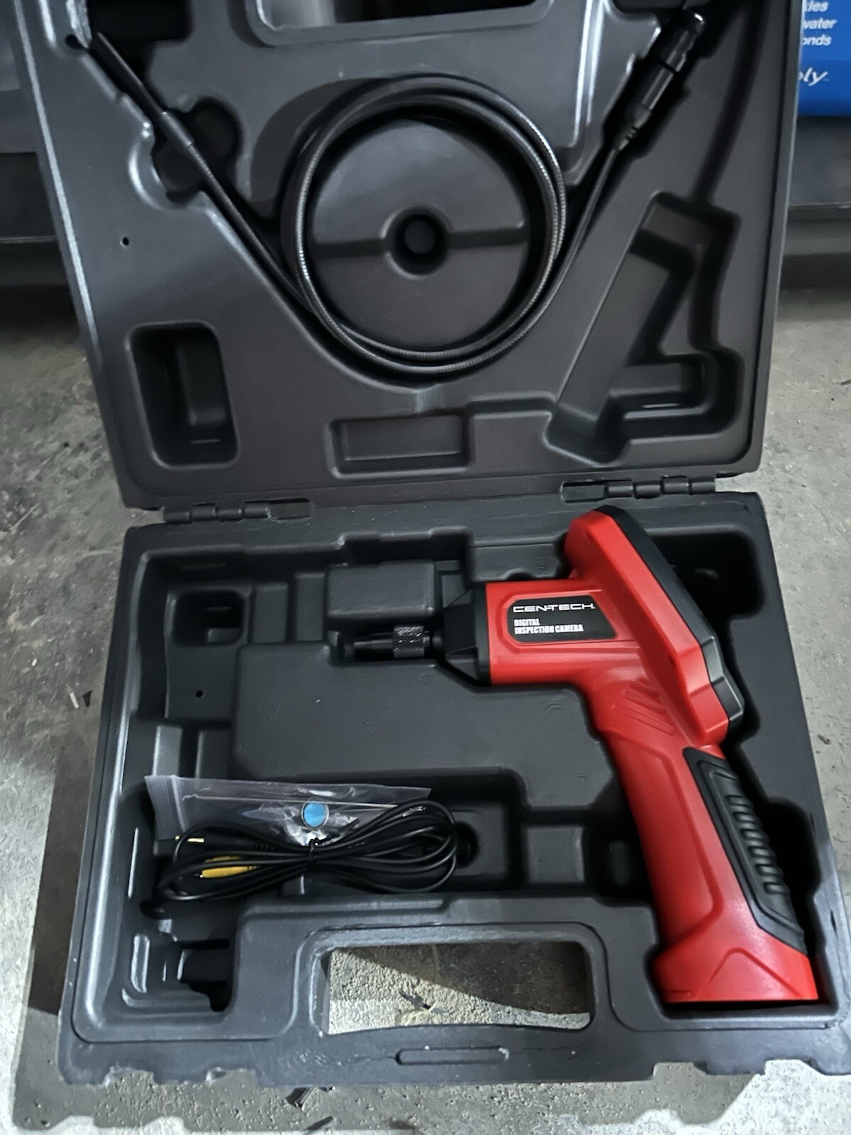 Cen-Tech 61839 High Resolution Digital Video Inspection Camera 2.4 In Hard Case