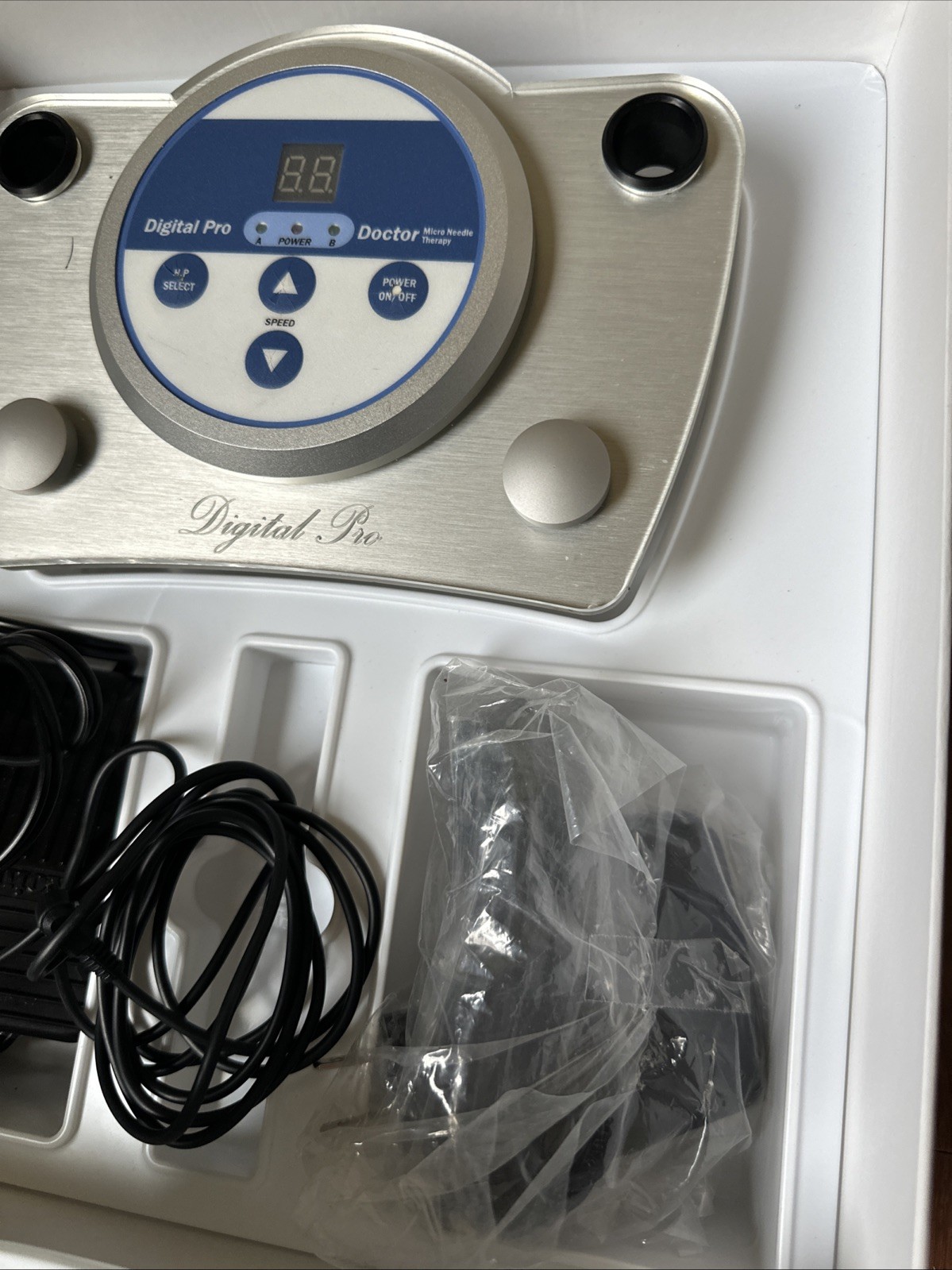 Bomtech Digital Pop Permanent Makeup PMU Machine w/ Foot Pedal, Power Supply