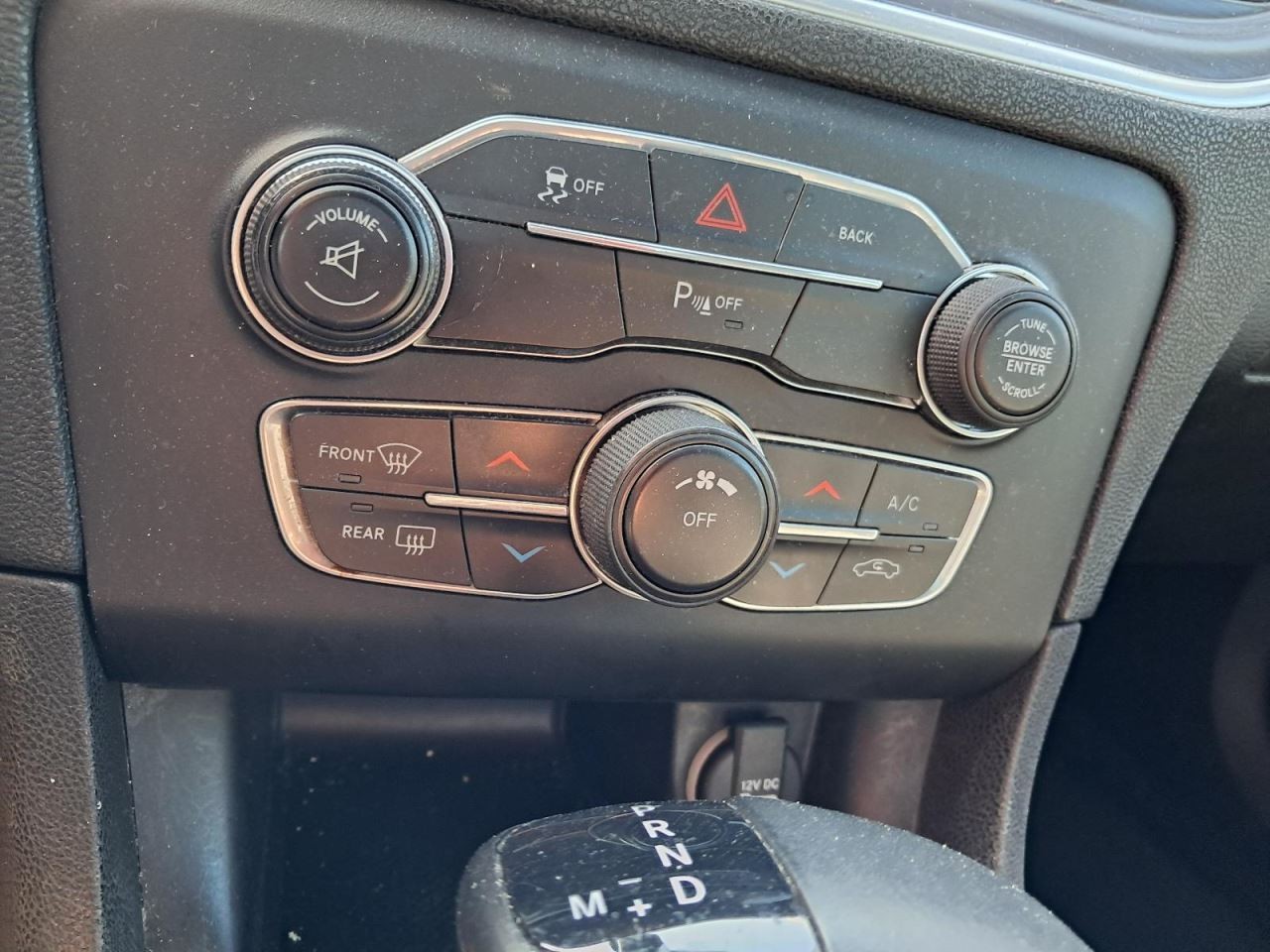 CHARGER 2016 Glove Box 4793551