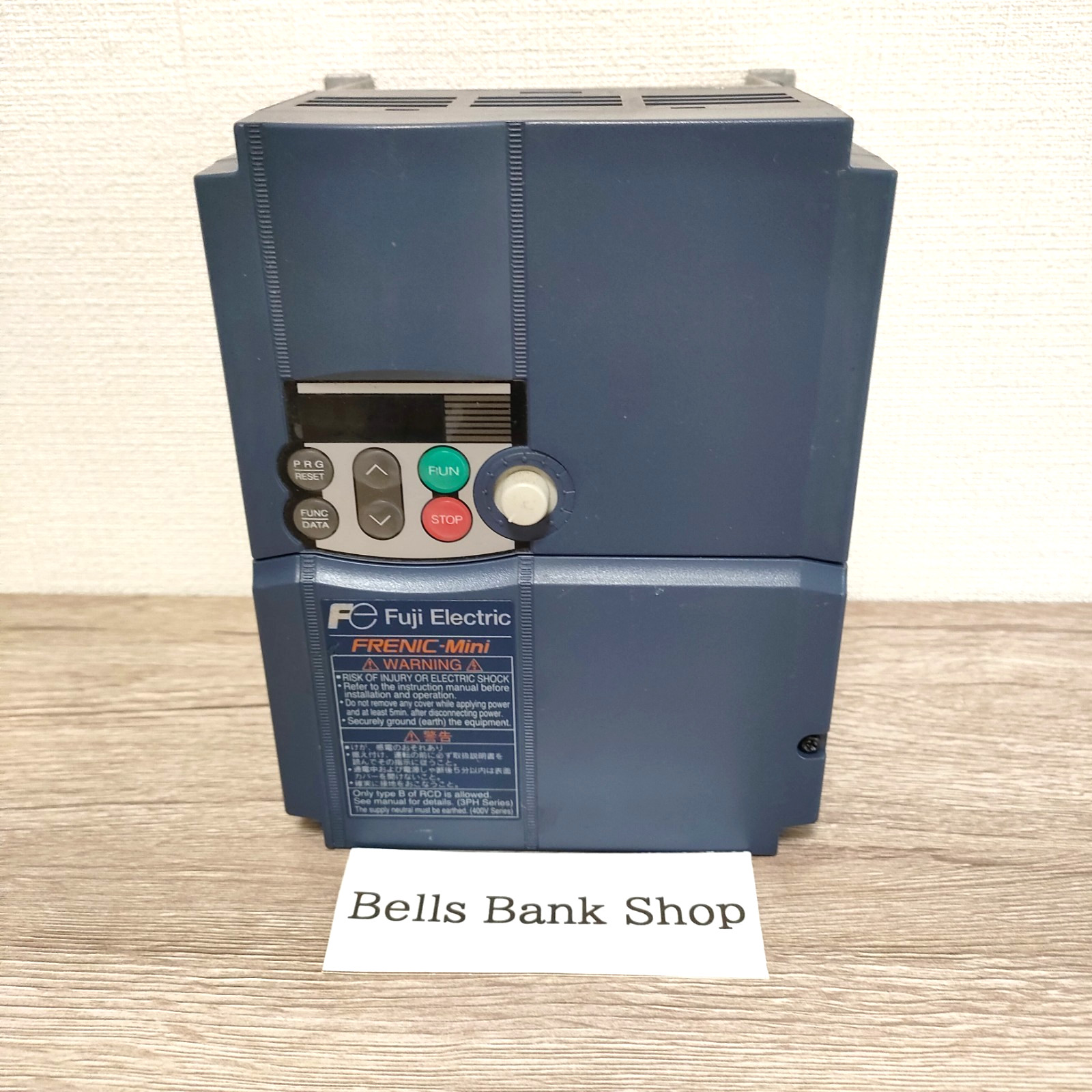 Fuji FRN3.7C2S-2J inverter FRENIC-MINI 220V 3.7KW Removed from operating machine