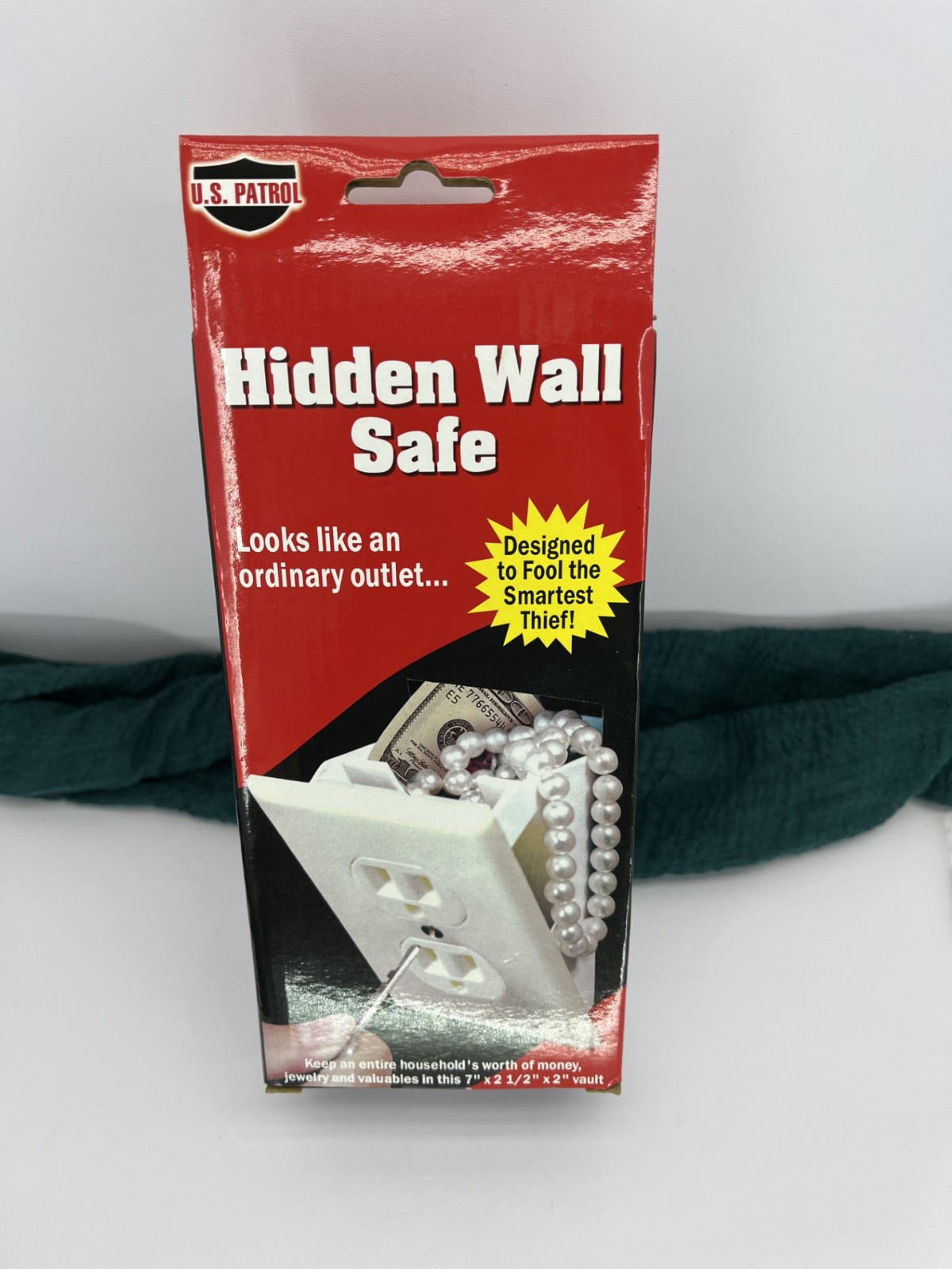 Hidden Wall Safe Security Electrical Outlet with Keys Secret Hide Valuables NEW