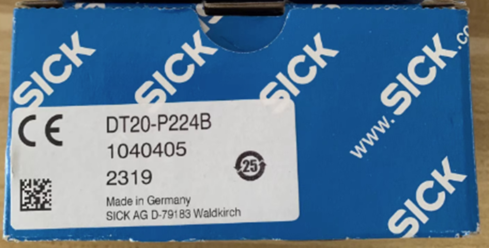 NEW SICK DT20-P224B 1040405