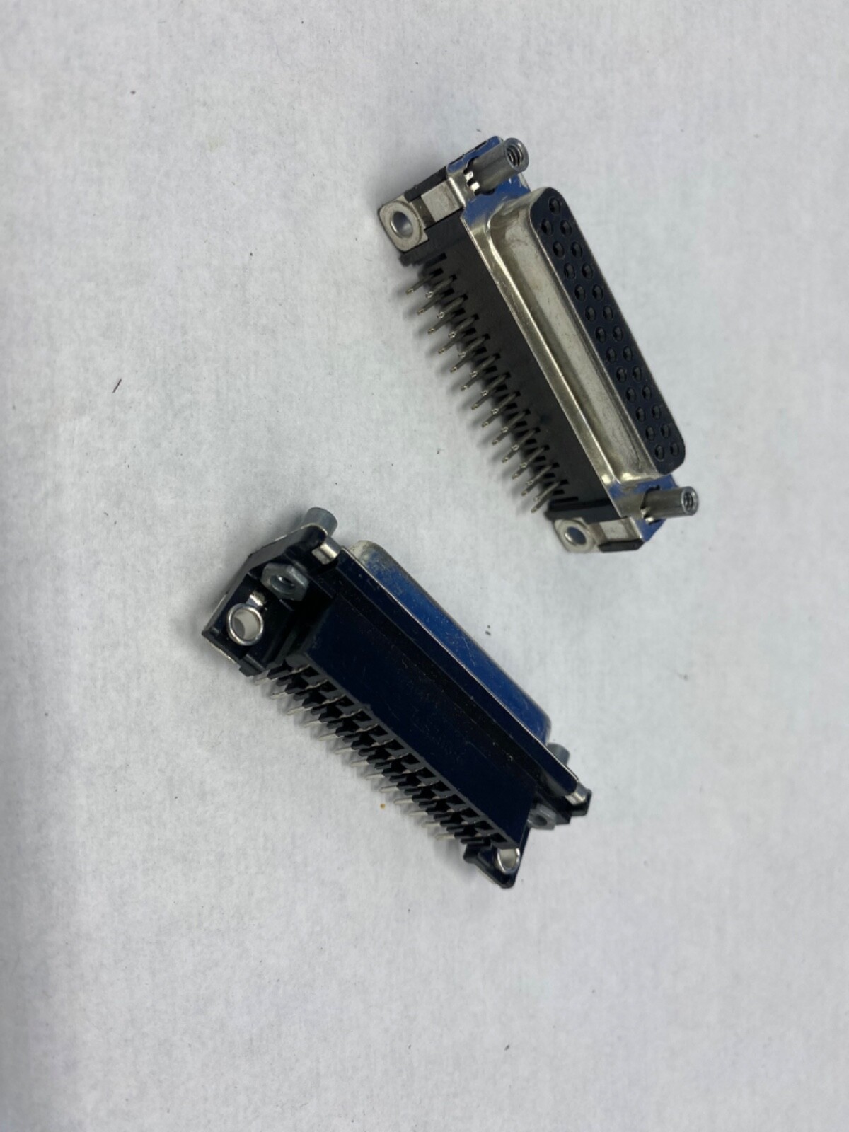 AMP qty 2 lot,  945783 connector D style 25 pin, 90deg solder pins, female conn
