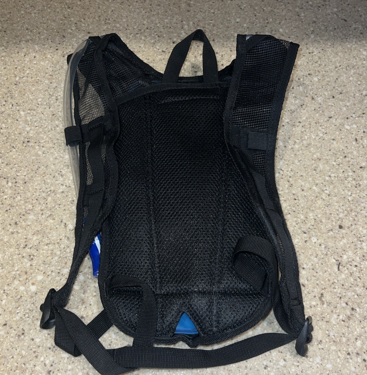 Bass Pro Shops Eclipse 1.5L/50-oz. Hydration Pack New Without Tags