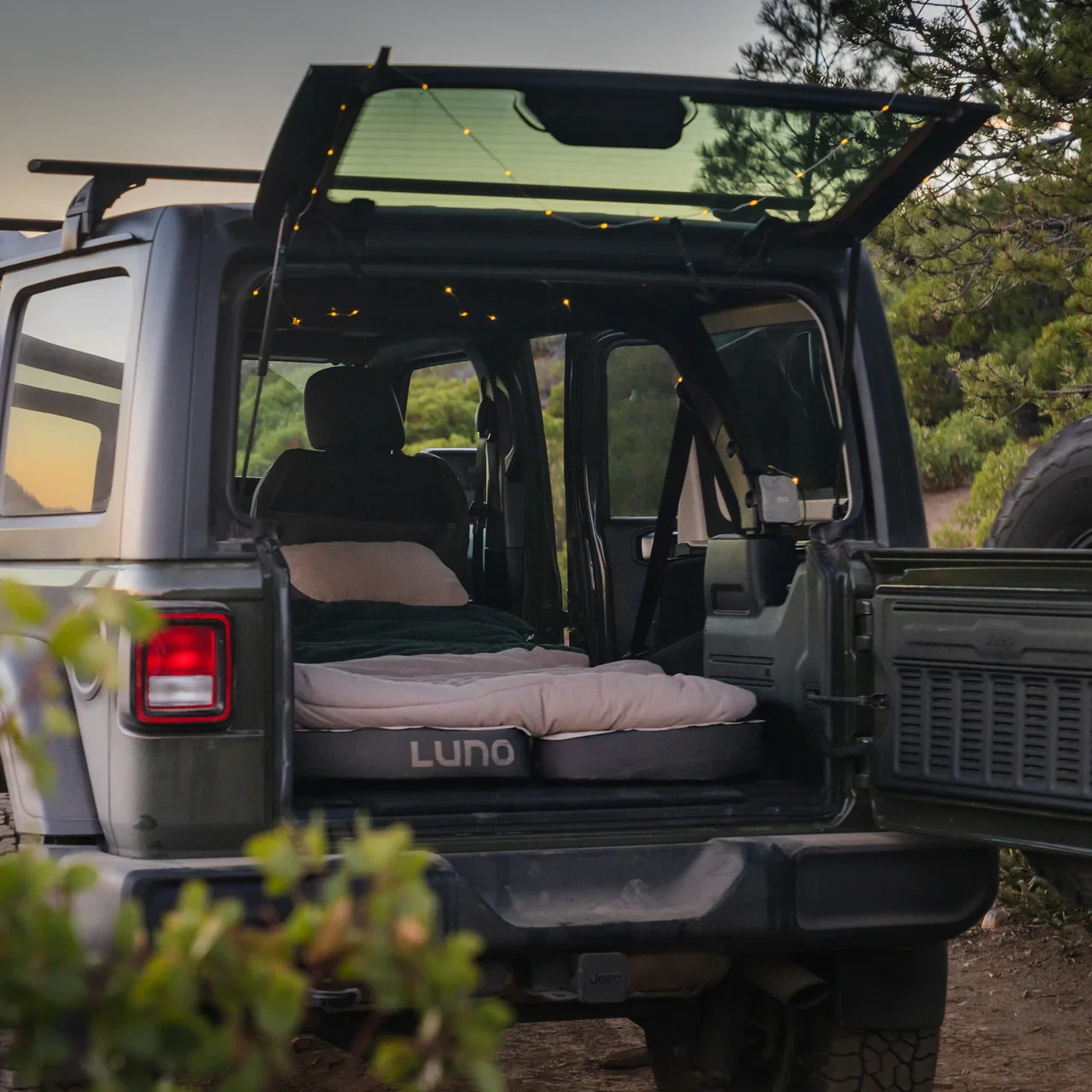 Luno AIR+FOAM PRO Vehicle Mattress Fits Jeep Wrangler JL 4-Door Models 2018+