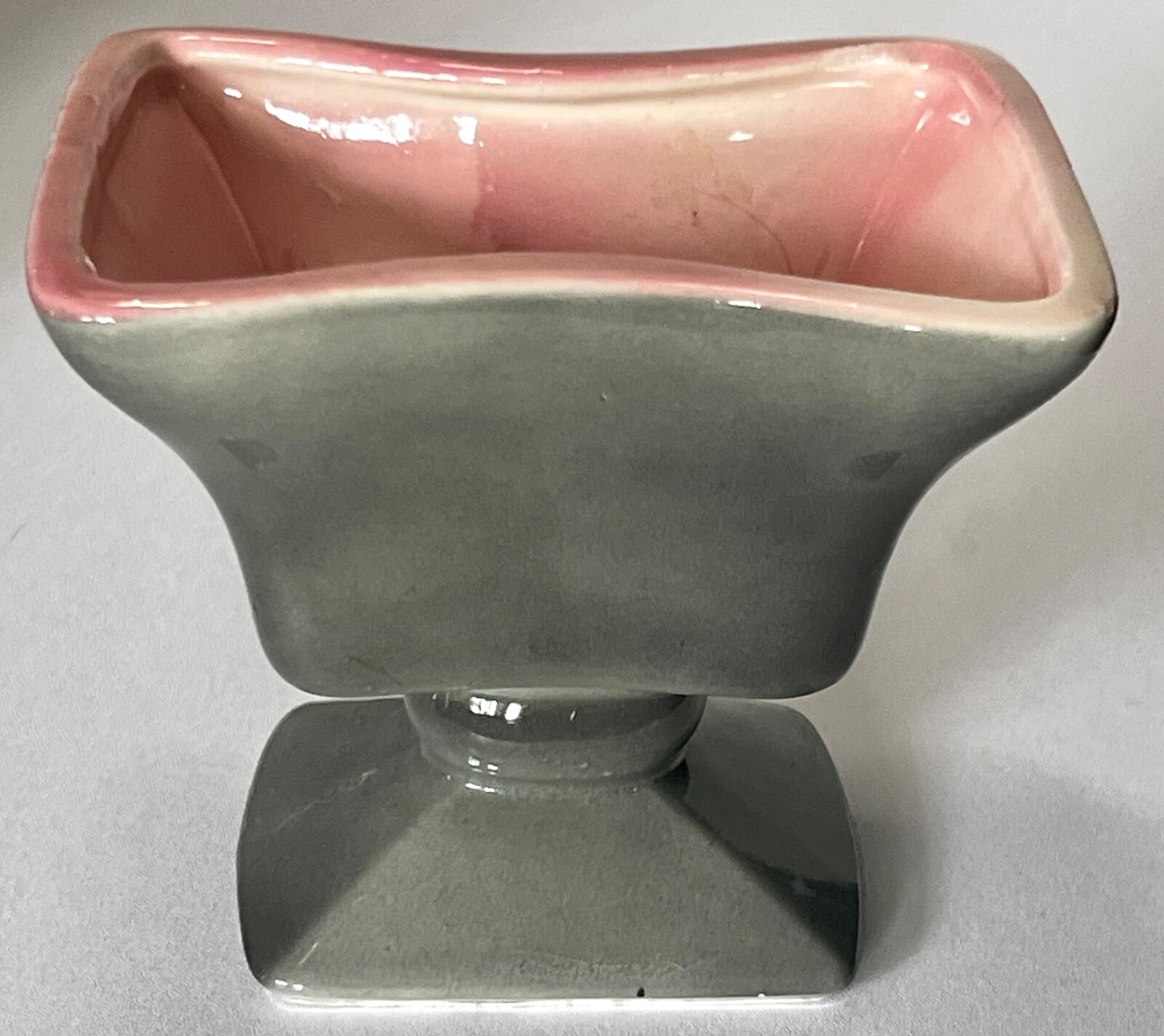 Vintage MCM 1950s Royal Windsor Vase  Pedestal Planter Excellent Used Condition