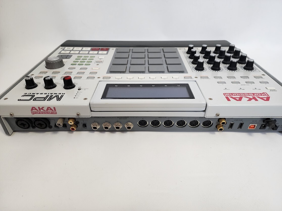 AKAI professional MPC RENAISSANCE Sequencer Sampler MIDI