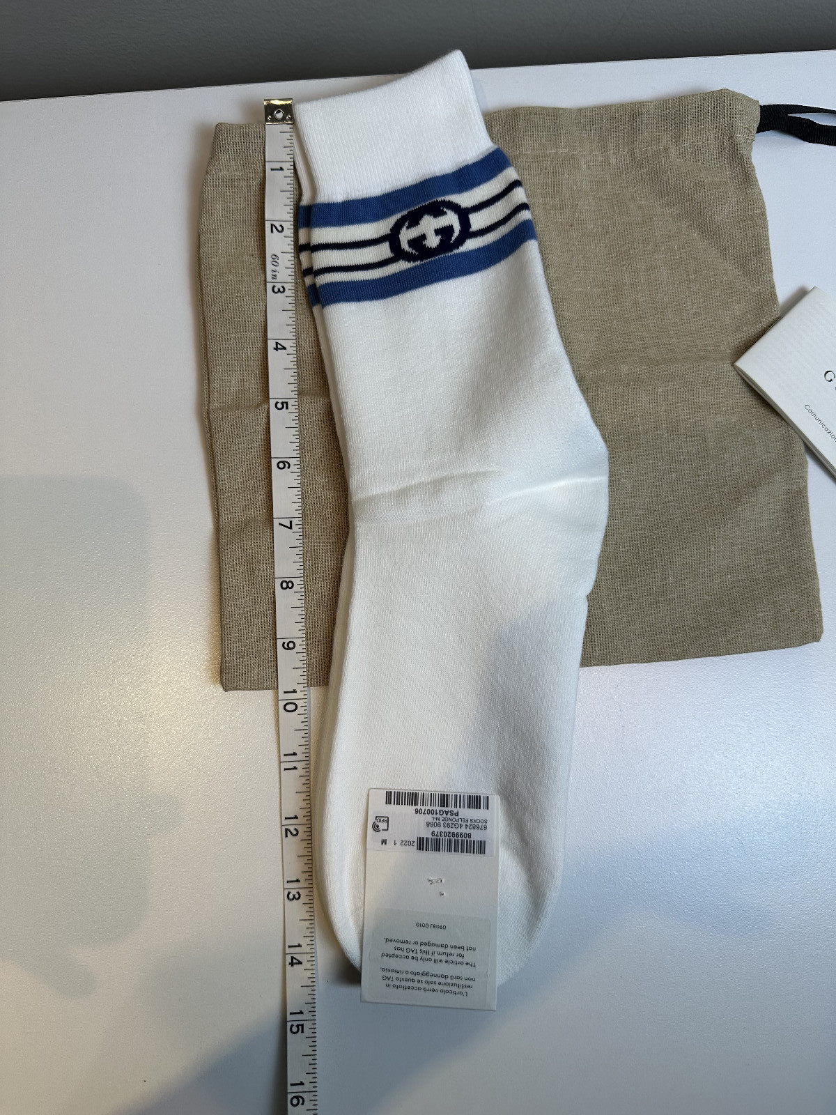NWT Authentic Gucci GG Logo Socks White Blue Size M