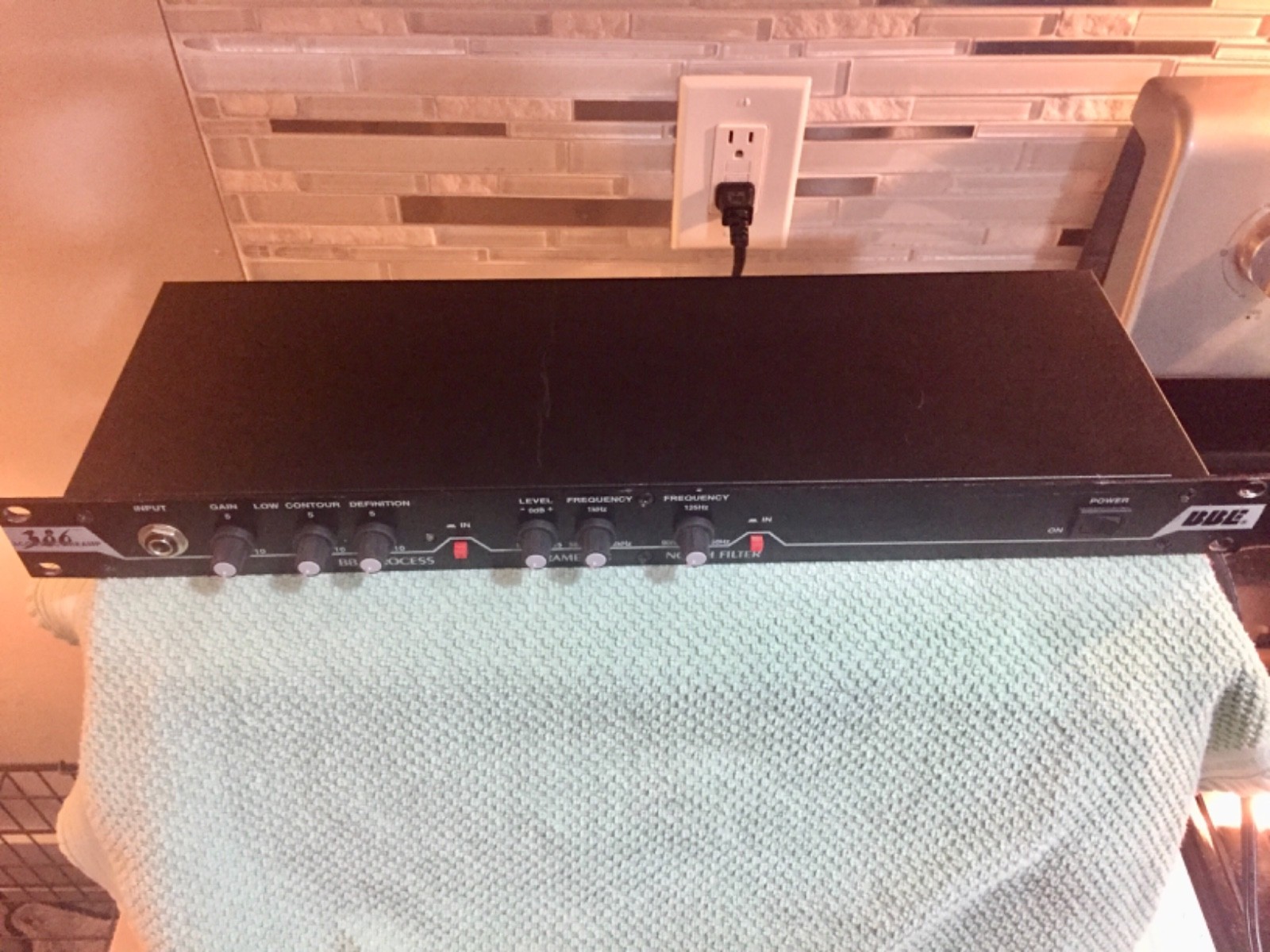 BBE 386 Acoustic Preamp