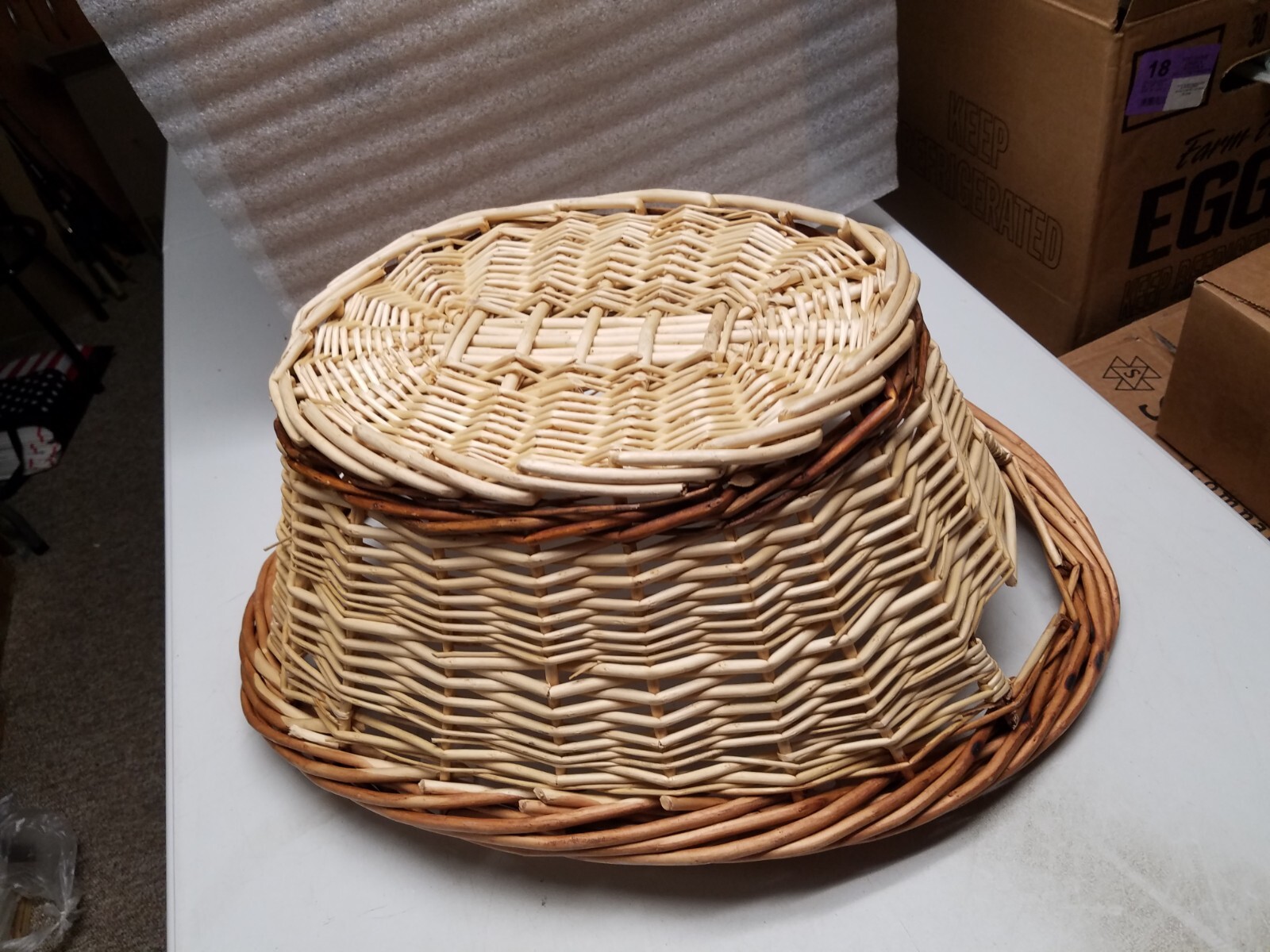 24" x 17" Large Wicker Basket (C)