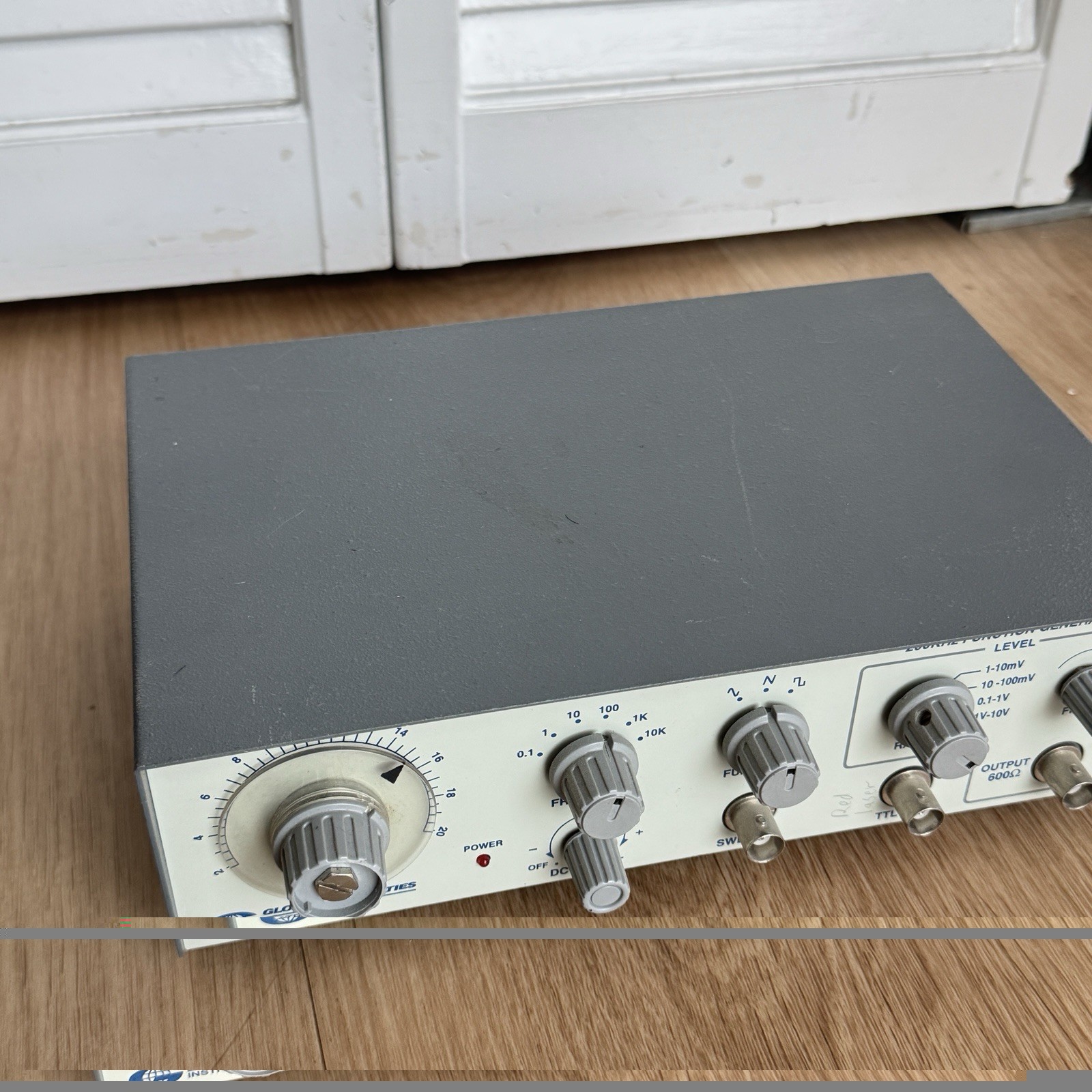 Global Specialties Instruments 2001A Function Generator 200 kHz