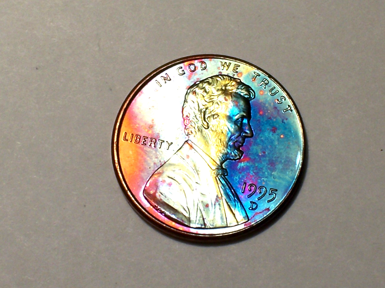 1995-D  @  Red White & Blue"  colored Lincoln Memorial Penny,!! 377
