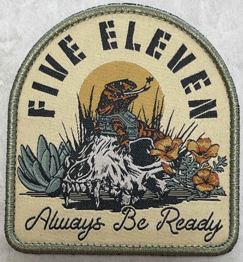 *BRAND NEW* 5.11 TACTICAL NATURAL HABITAT PATCH LIZARD 🦎 W/VEST ON TOP OF SKULL