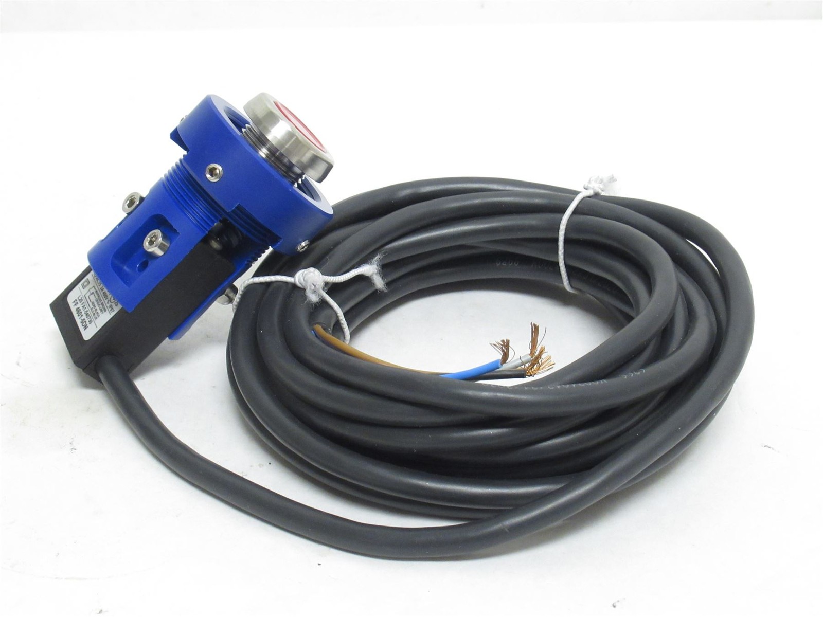 241173 New-No Box; Pizzato FA 4601-5DN Position Switch W/Short Piston Plunger