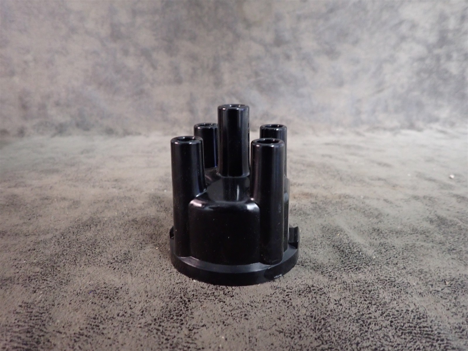 NEW WVE 5D1314 Distributor Cap (G208)