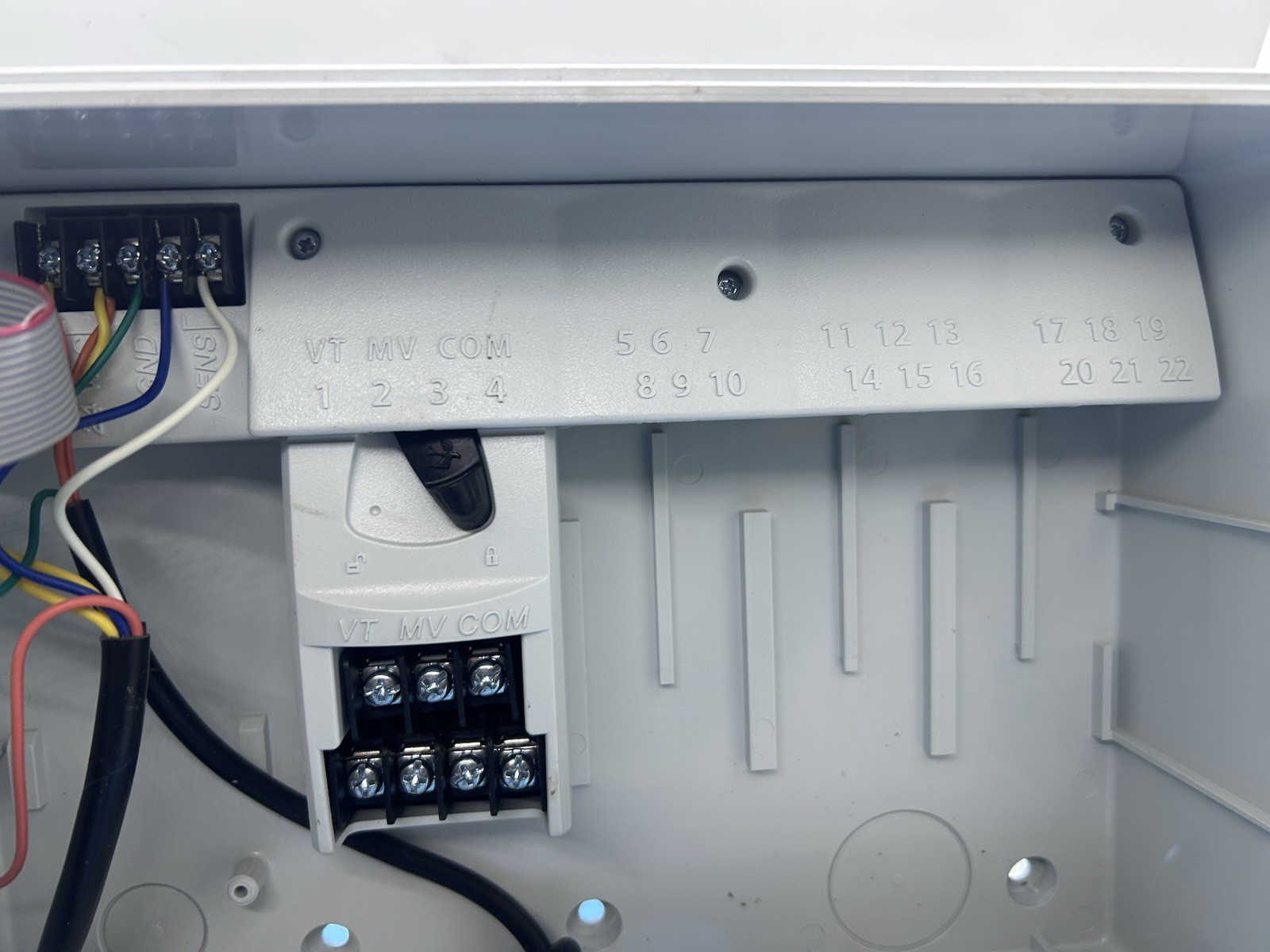 Rainbird ESP-ME Irrigation Controller W/ Power Supply 4-Zone Module & Rain Clik