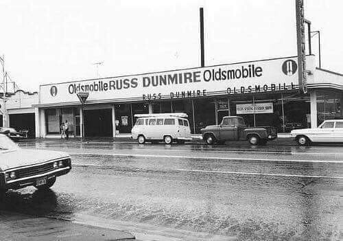 Russ Dunmire Oldsmobile License Plate Frame
