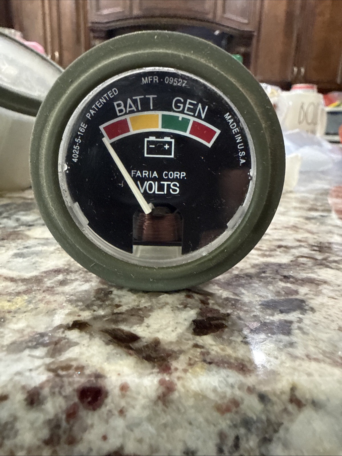 HMMWV/HUMVEE Voltage Gauge  24V