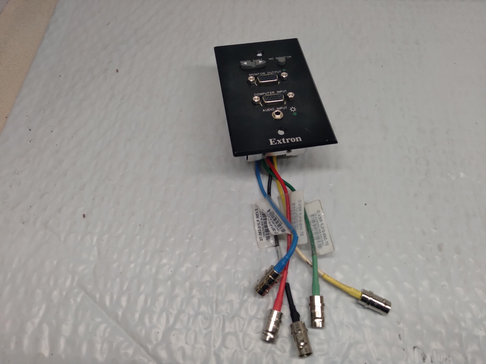 Inline CIA114 Installation High Performance Video AudioComputer Interface Black