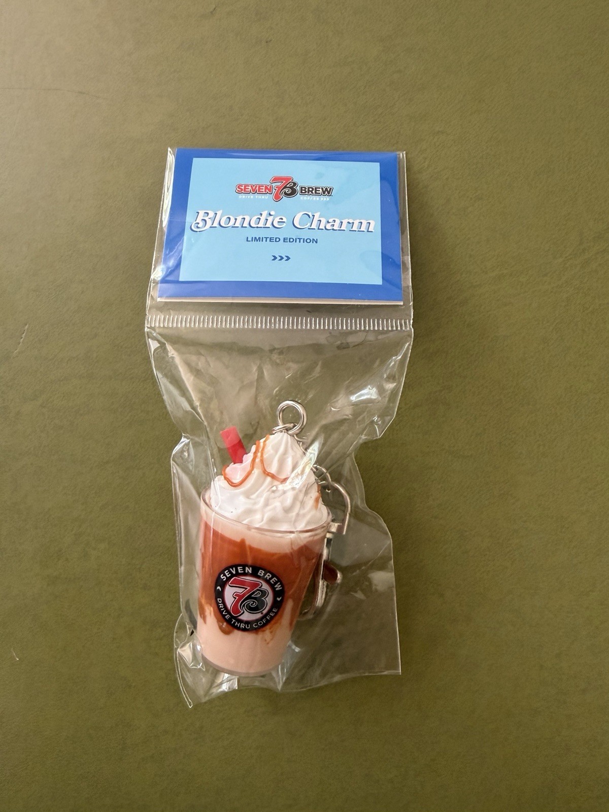 Seven Brew Blondie Charm Advertising Keychain Detachable Keyring Plastic/Metal