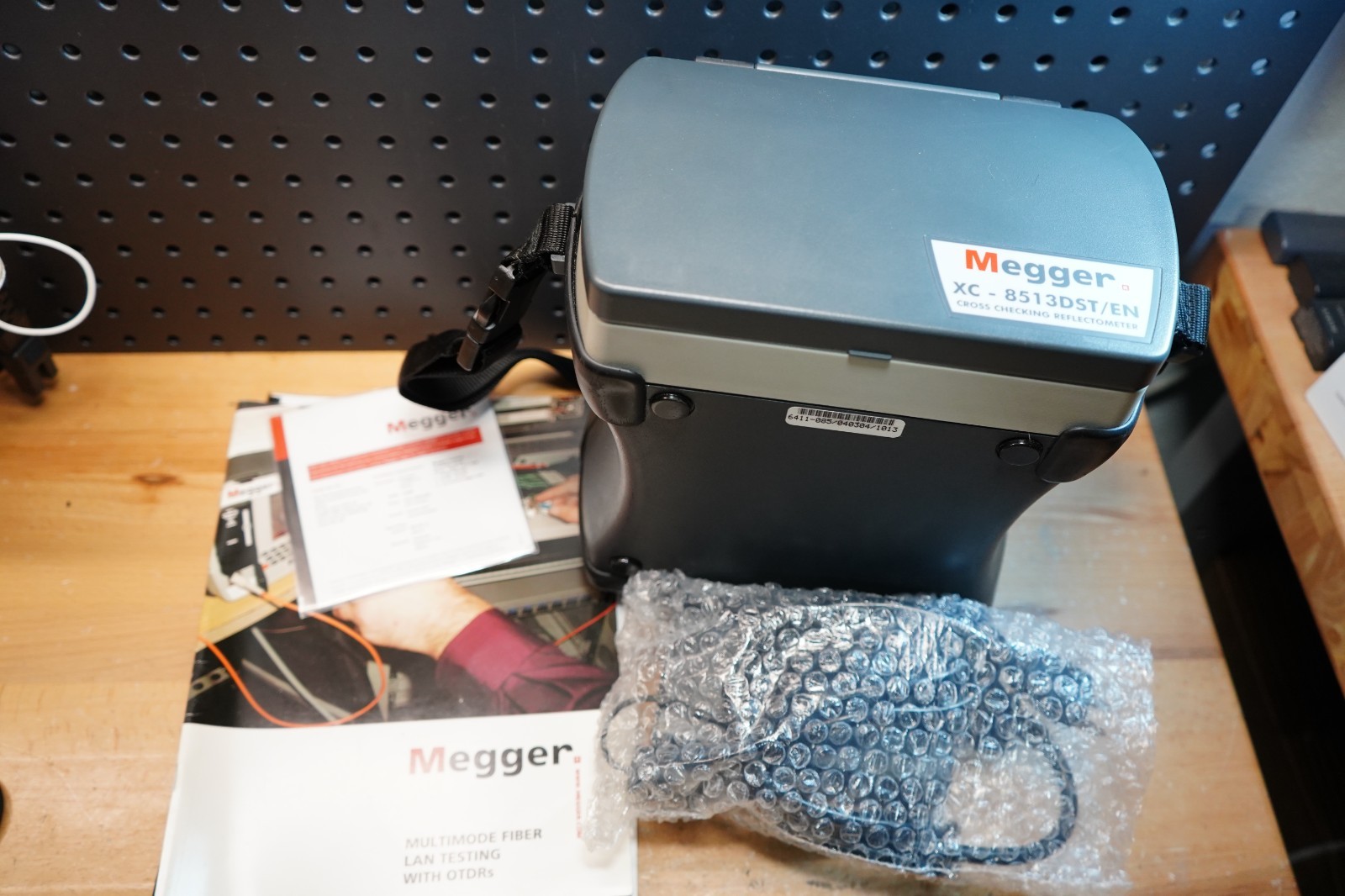 Megger XC-8513DST/EN Cross Checking Reflectometer Dual Wavelength Fiber OTDR