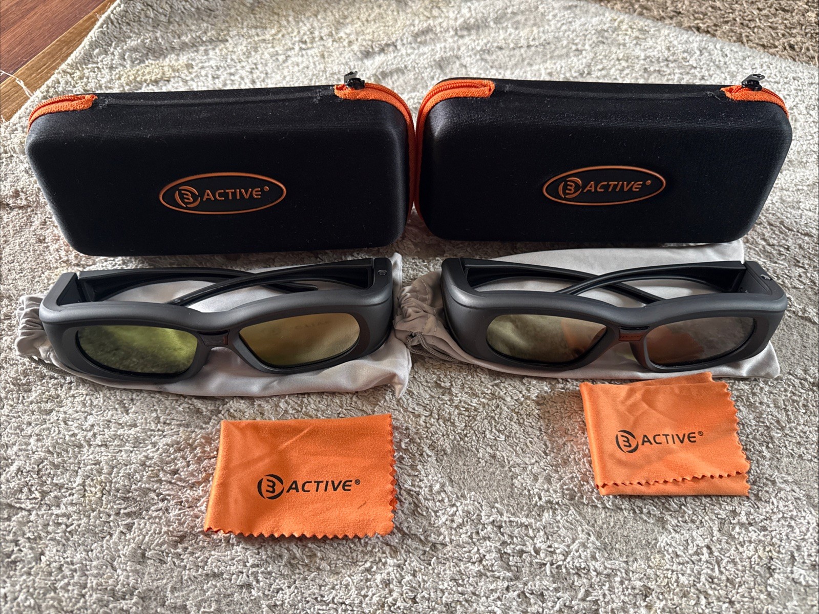 3ACTIVE Rechargeable 3D TV Glasses (2 pairs) With Case!