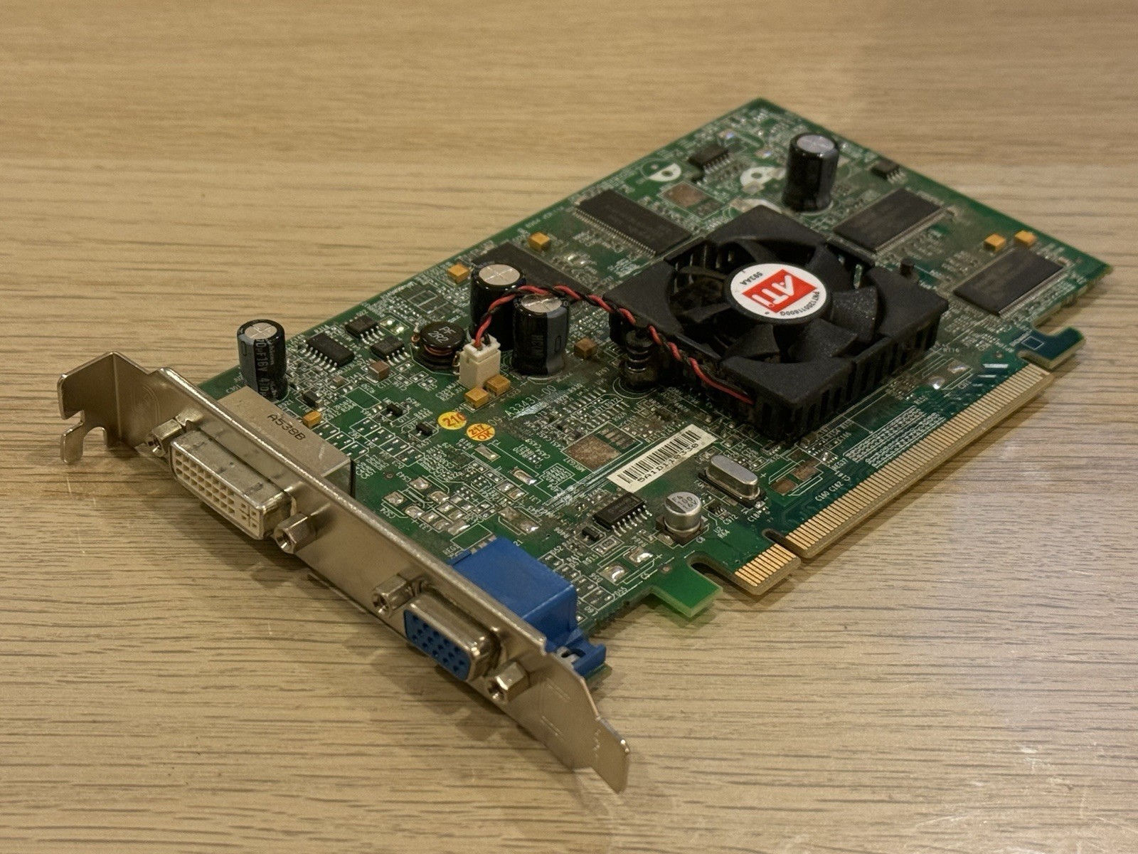 ATI 102A3343500 CN-0P9222 E-G012-05-1491 DVI VGA Graphics Card