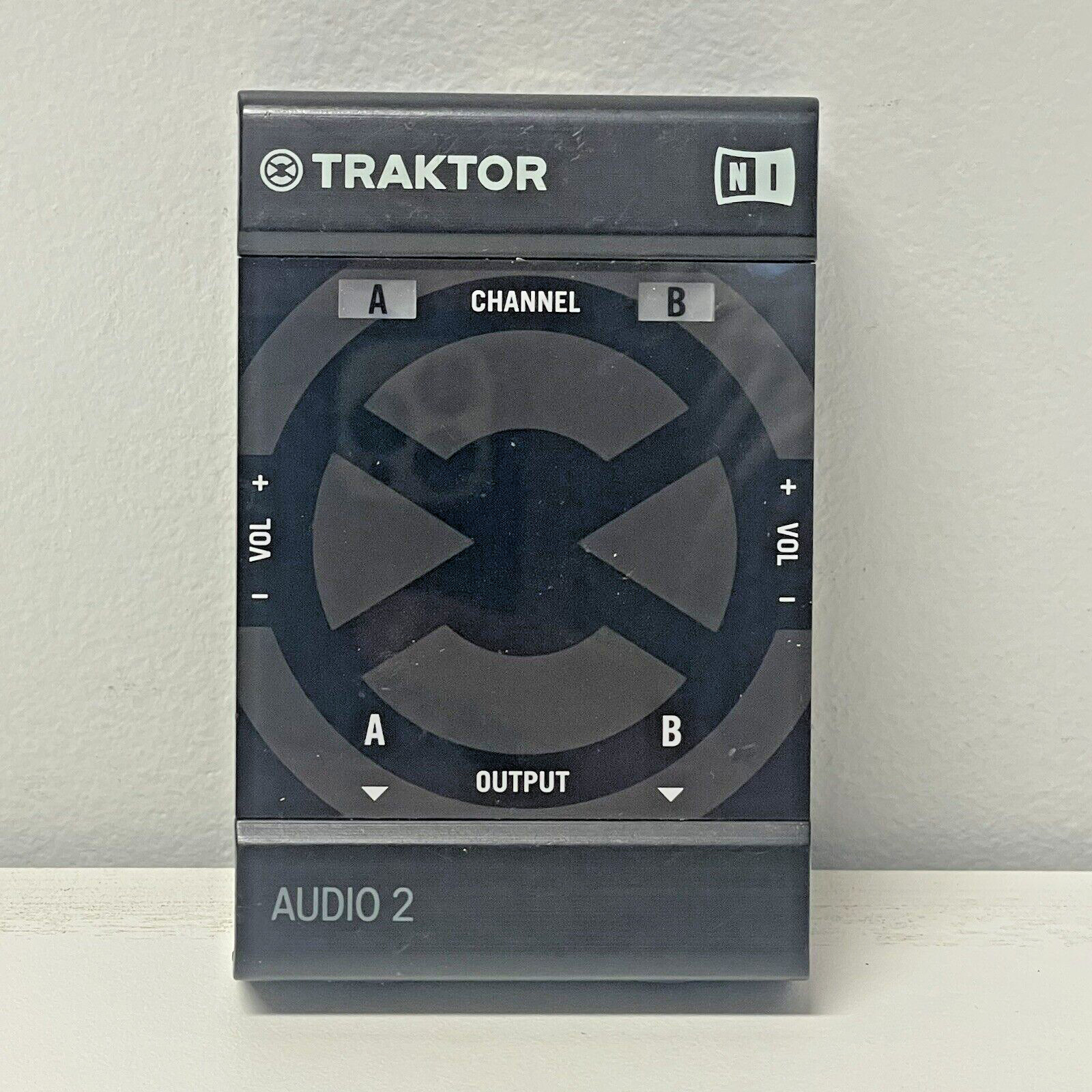 NATIVE INSTRUMENTS TRAKTOR AUDIO 2  HW DJ Interface with Cord Adapter