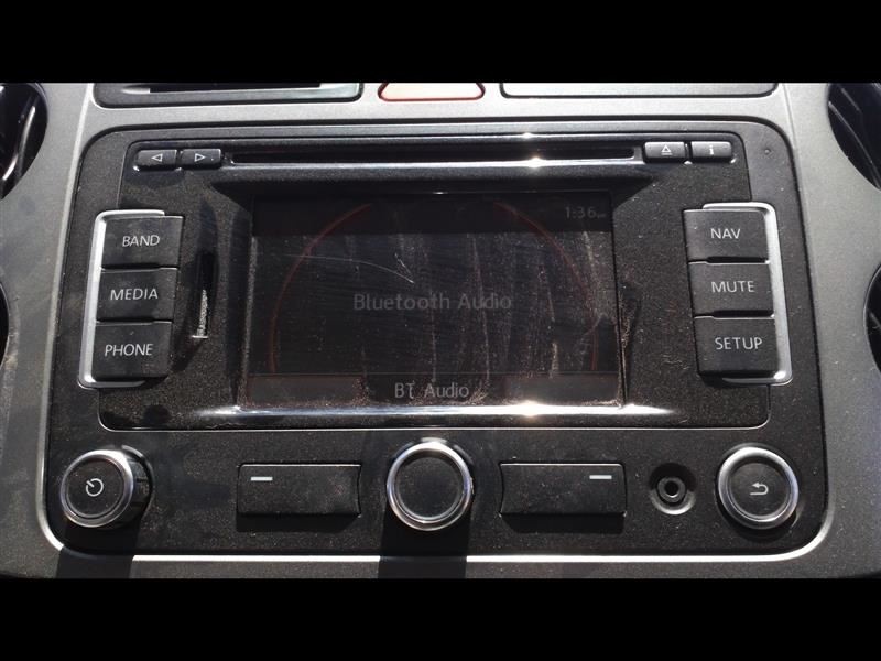 Audio Equipment Radio Receiver AM-FM-CD-MP3 Fits 09-17 TIGUAN 17300860