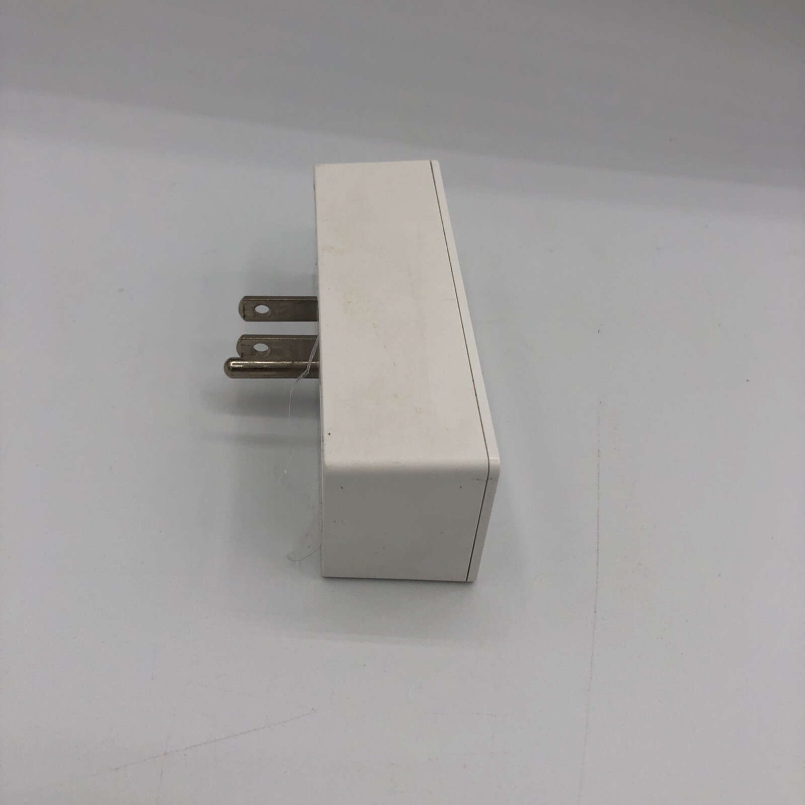 WeMo WiFi Enabled Mini Smart Plug - White (F7C063)