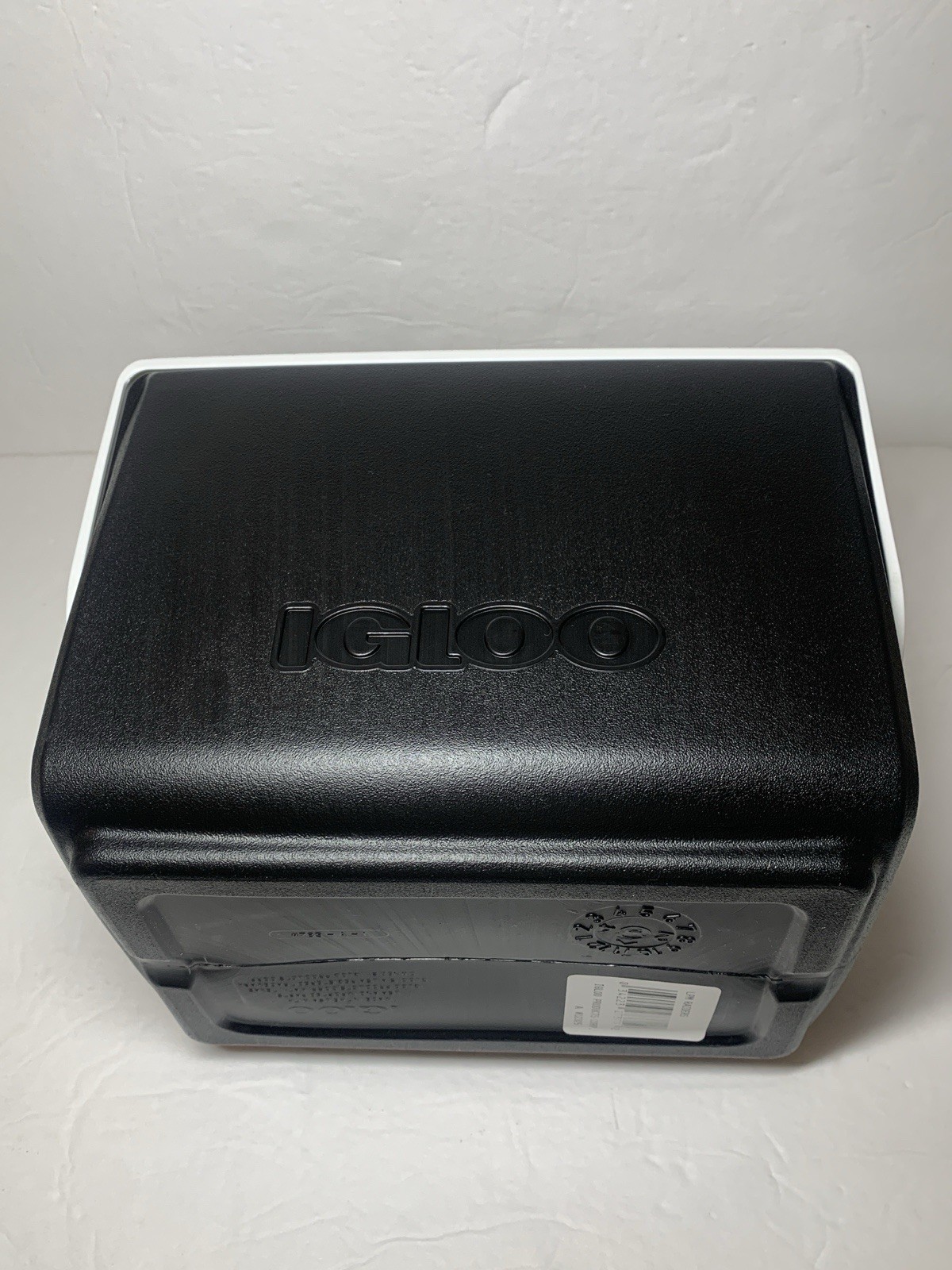 NFL Raiders Cooler Igloo 9 Cans Playmate Black Silver New