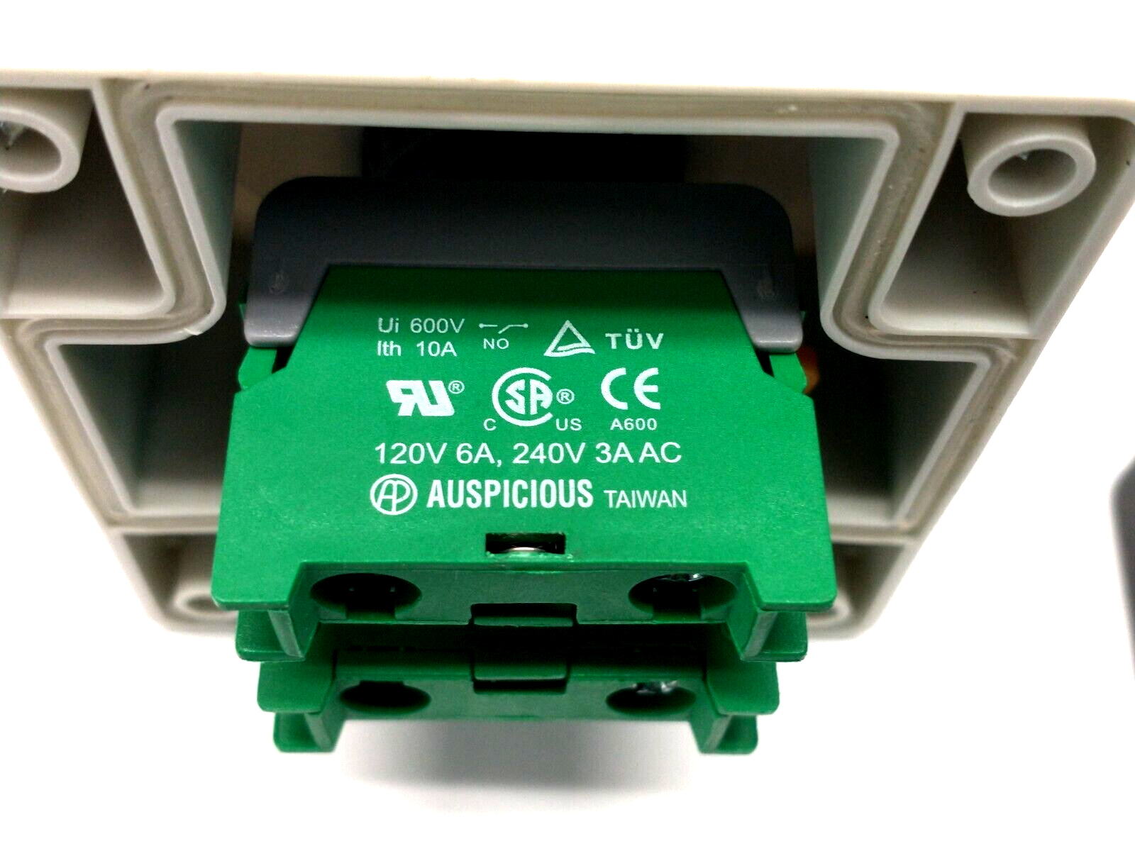 Auspicious Red 2-Position Selector Switch w/ Control Station Enclosure 120V 6A