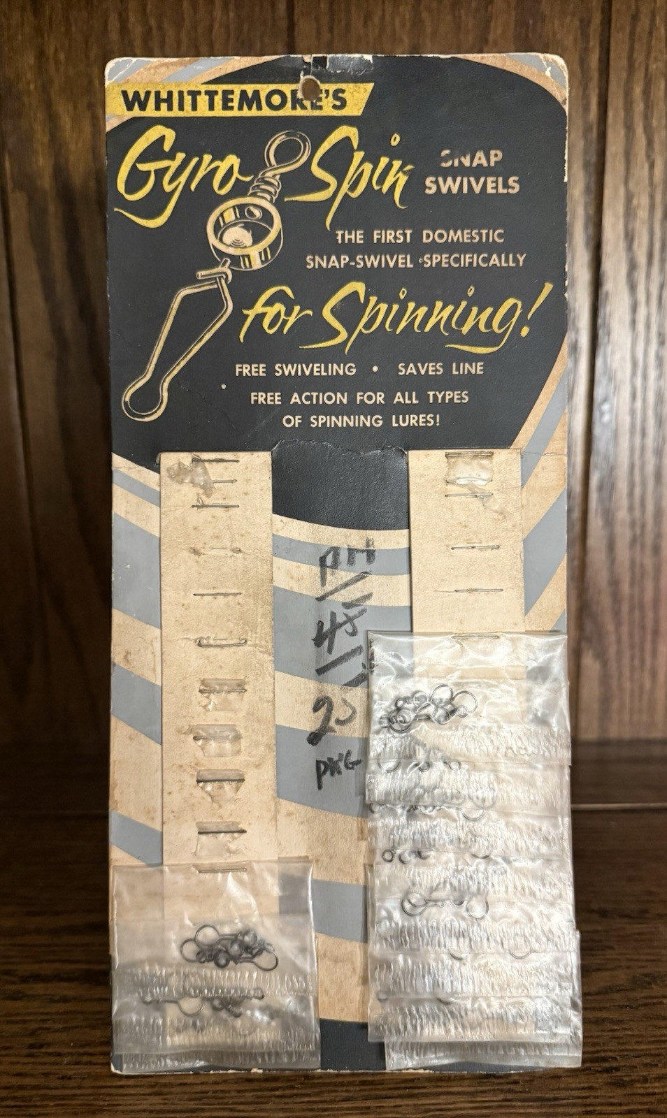 VINTAGE Whittemore’s Gyro Spin Snap Swivels Fishing Display