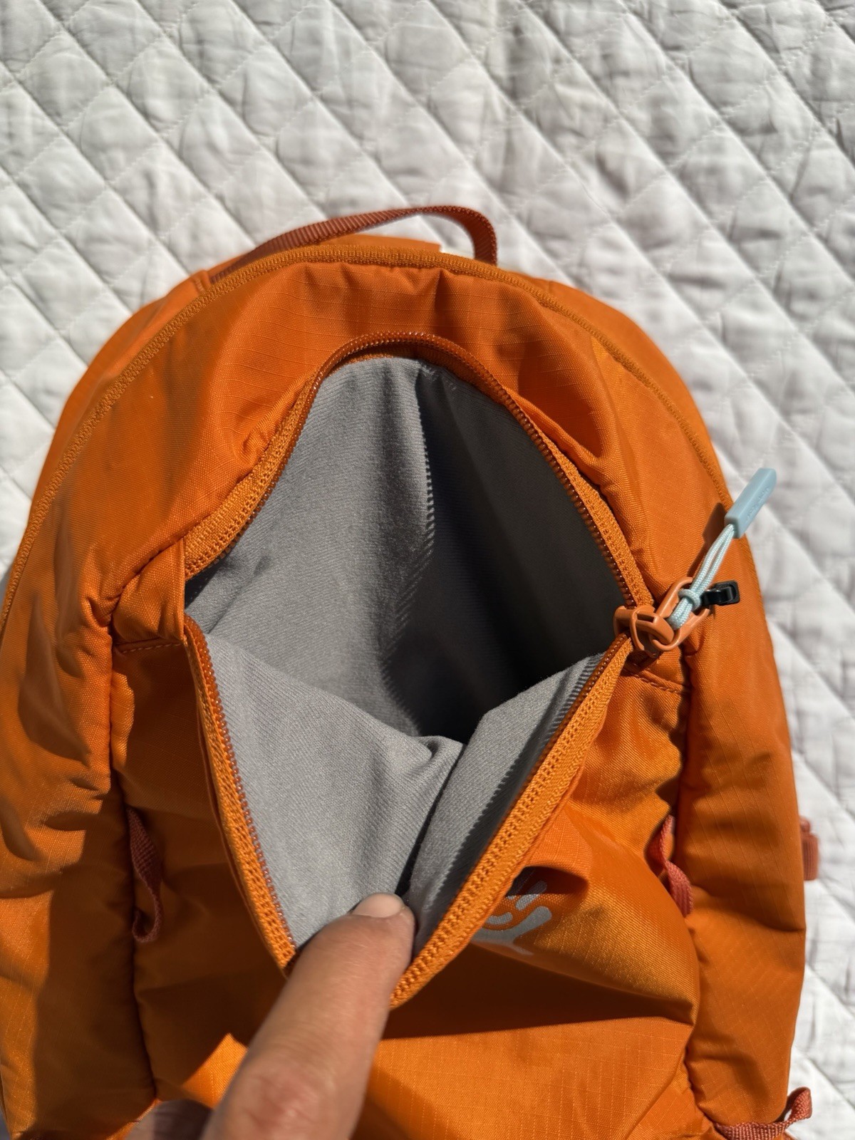 Hydro Flask Down Shift Hiking Backpack 14 Liter Hydration Day Pack Bronze Orange