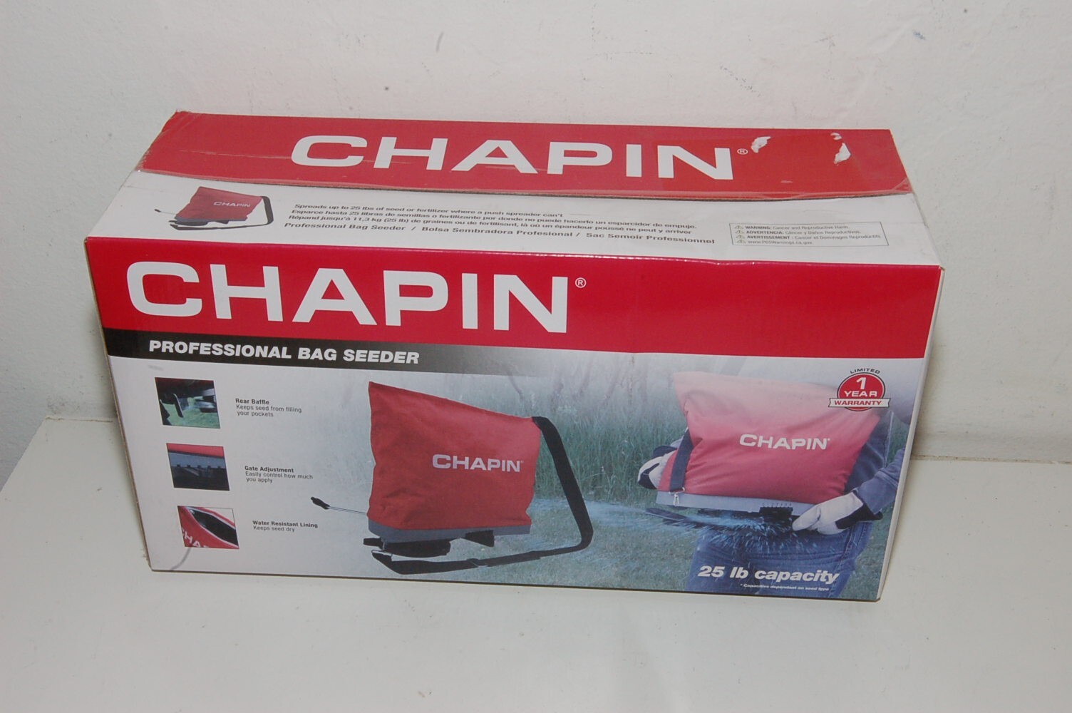 Chapin 84700A 25-Pound Professional Handheld Bag Seed Spreader with Waterproof B