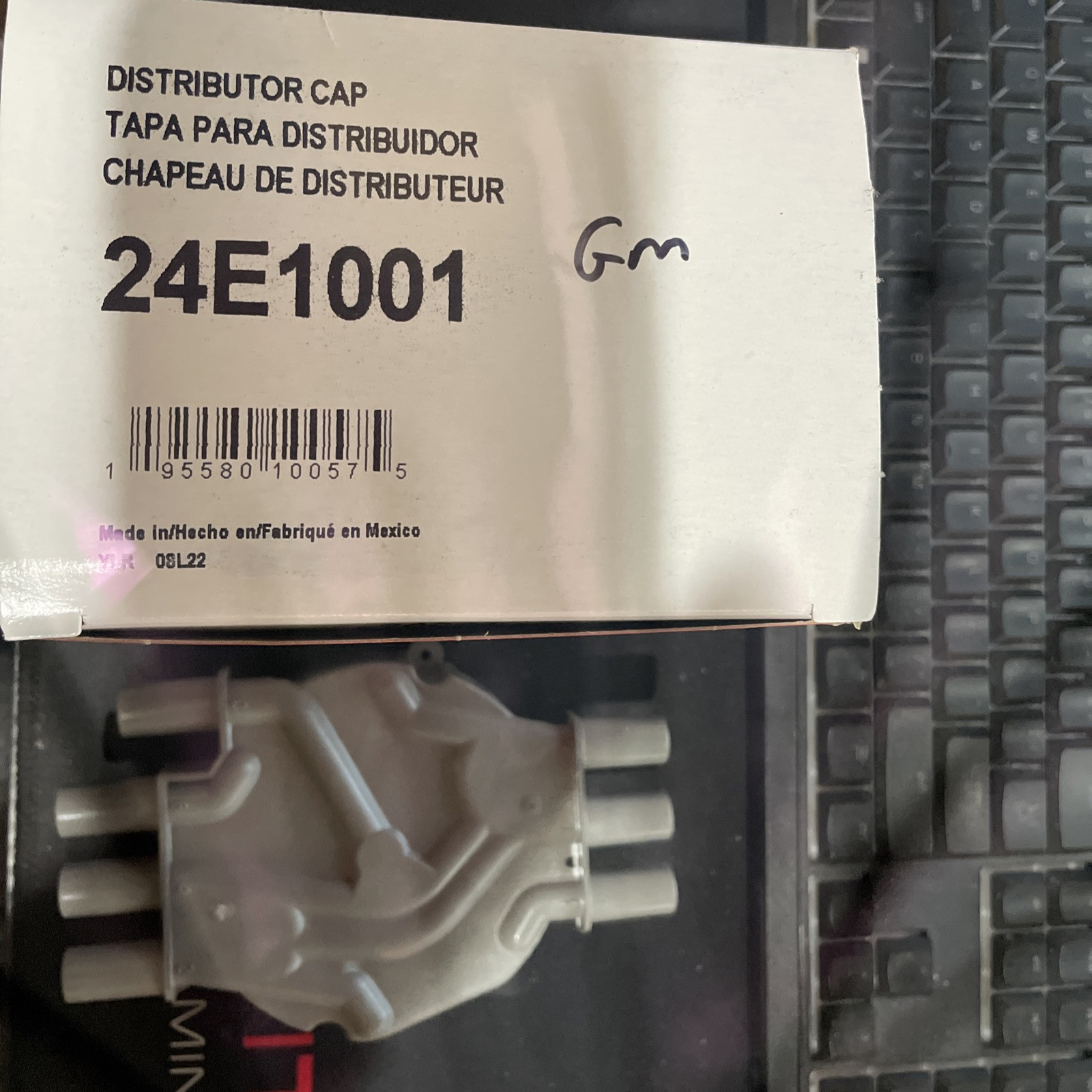 Distributor Cap-O.E. Replacement CARQUEST 24E1001 Astro, Blazer, C1500 Jimmy