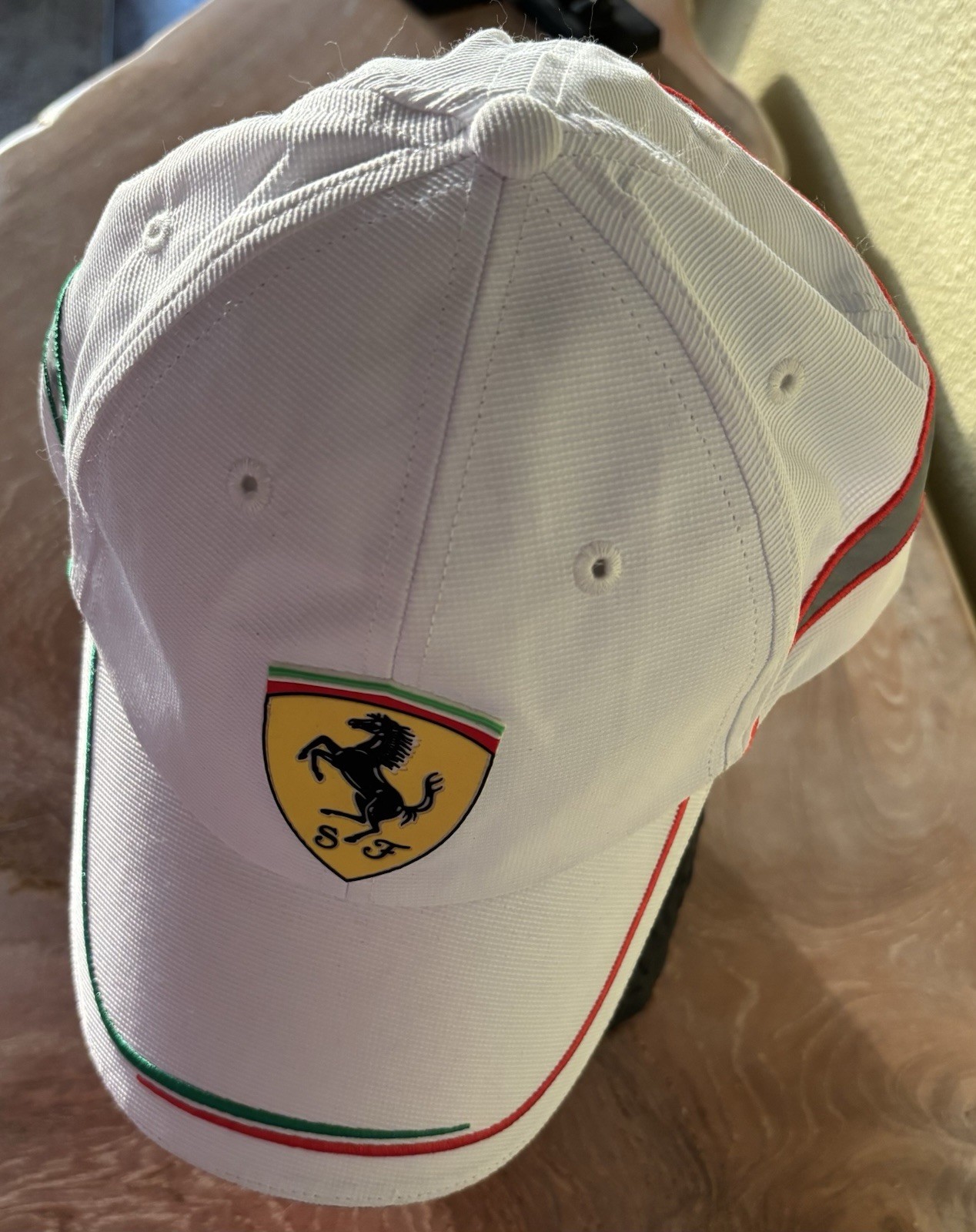Formula 1 Racing Team Cap Scuderia Ferrari In White Adjustable Red/Green Stripes