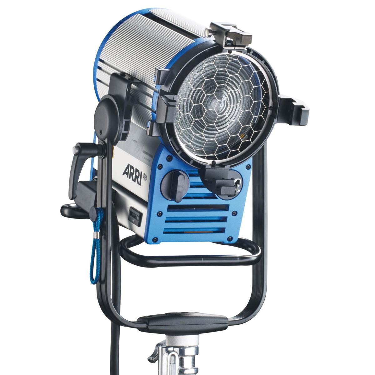 ARRI True Blue D12 HMI 1200W Fresnel Head