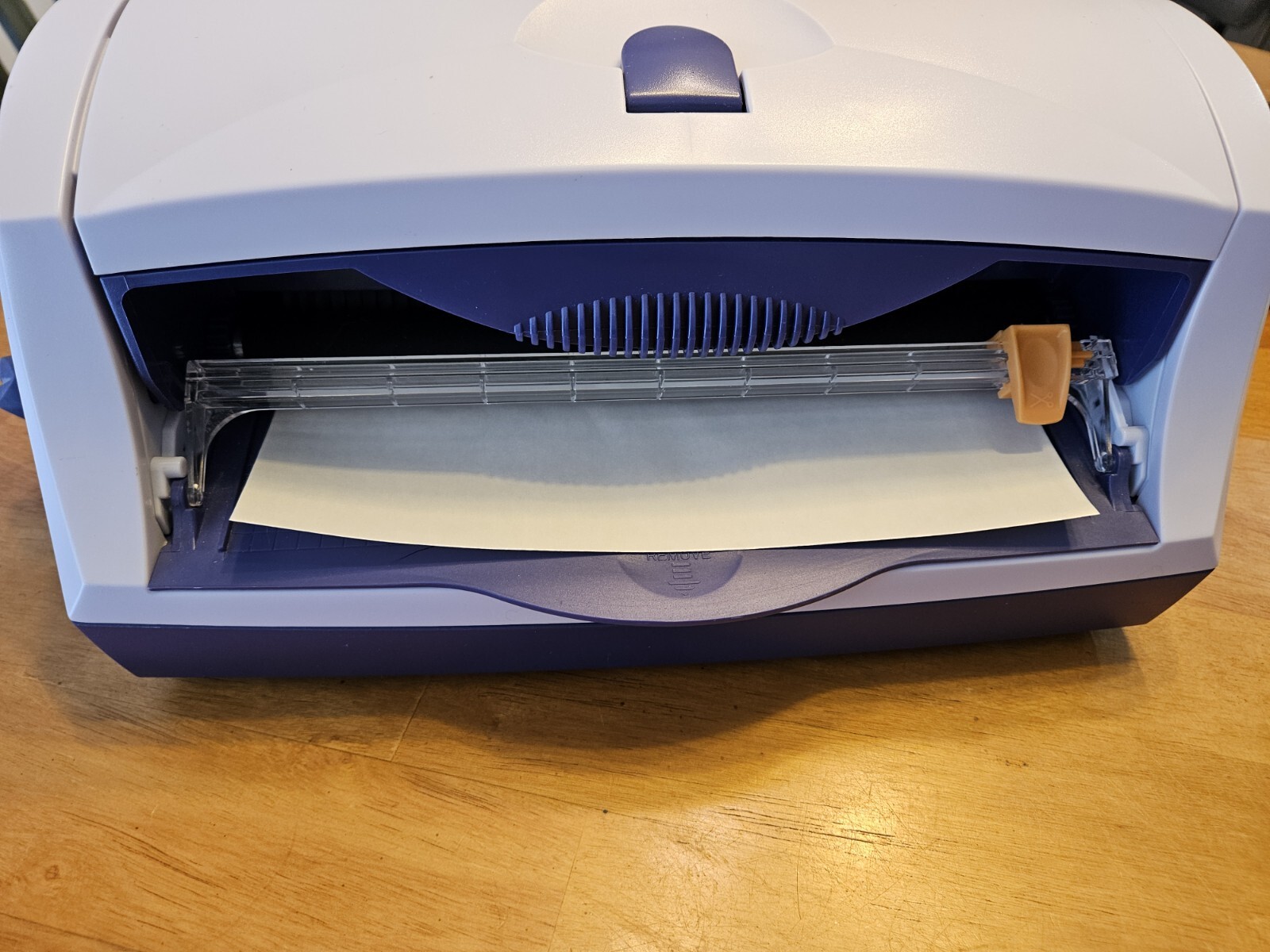 Craft System Sticker Label Magnet Maker & Laminator / Removable Cutter XYRON 900