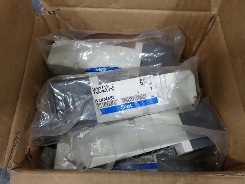 SMC VQC4201-5 SOLENOID VALVE  01260220117