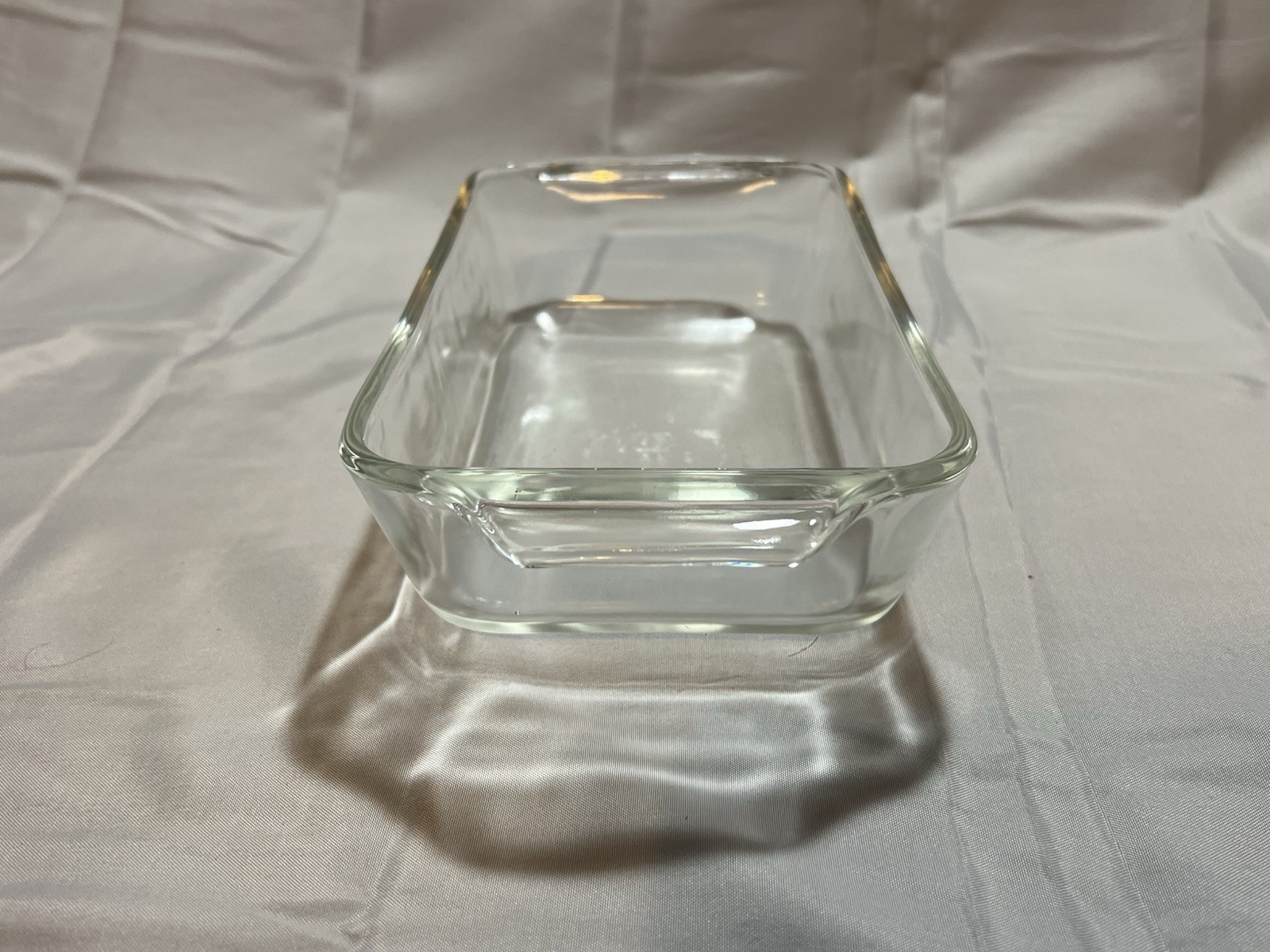 Anchor Hocking 1 qt Glass Bakeware With Serving Tray