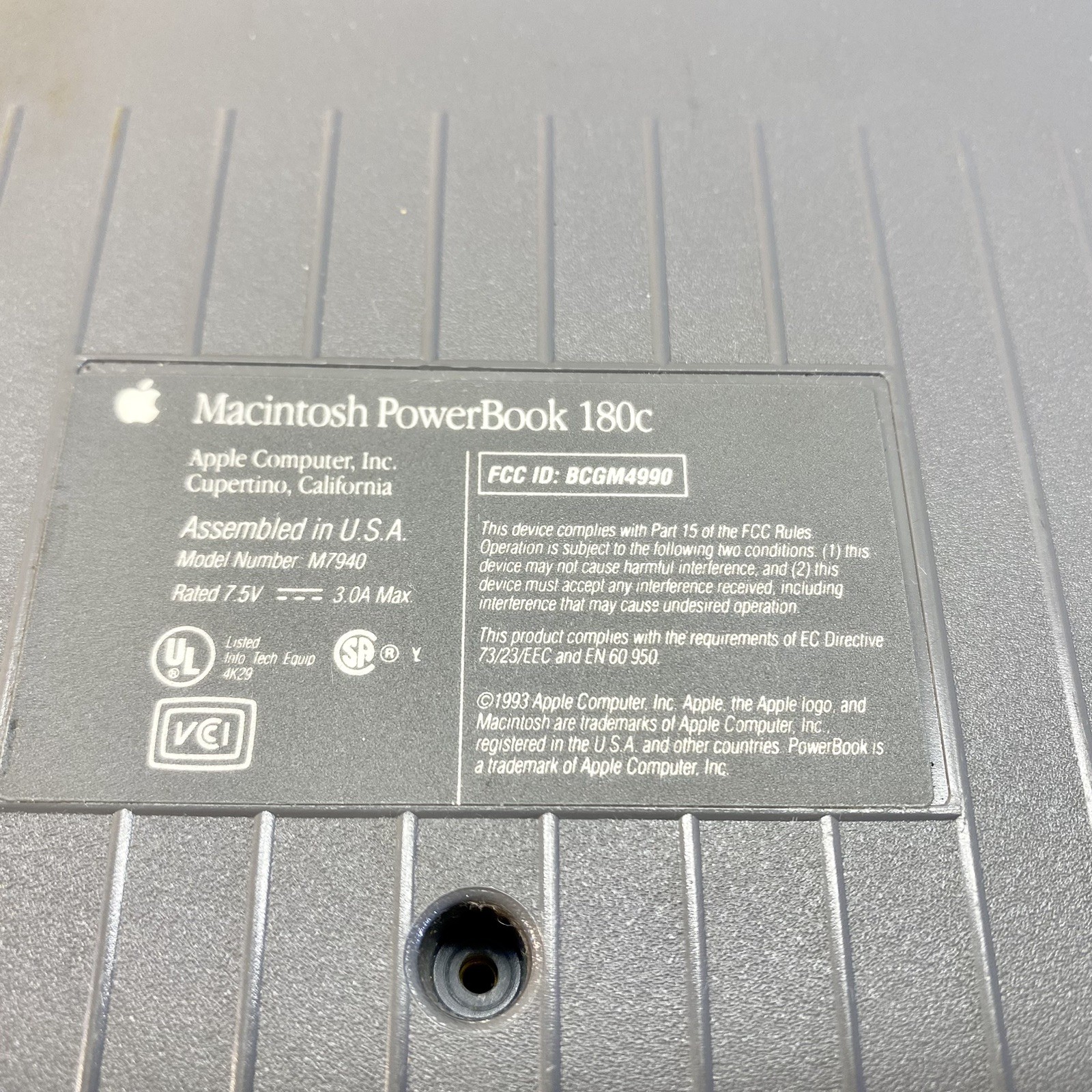 Macintosh PowerBook 180c Bundle- Zoom Modem, Video Cable, Case, Manuals - AS IS