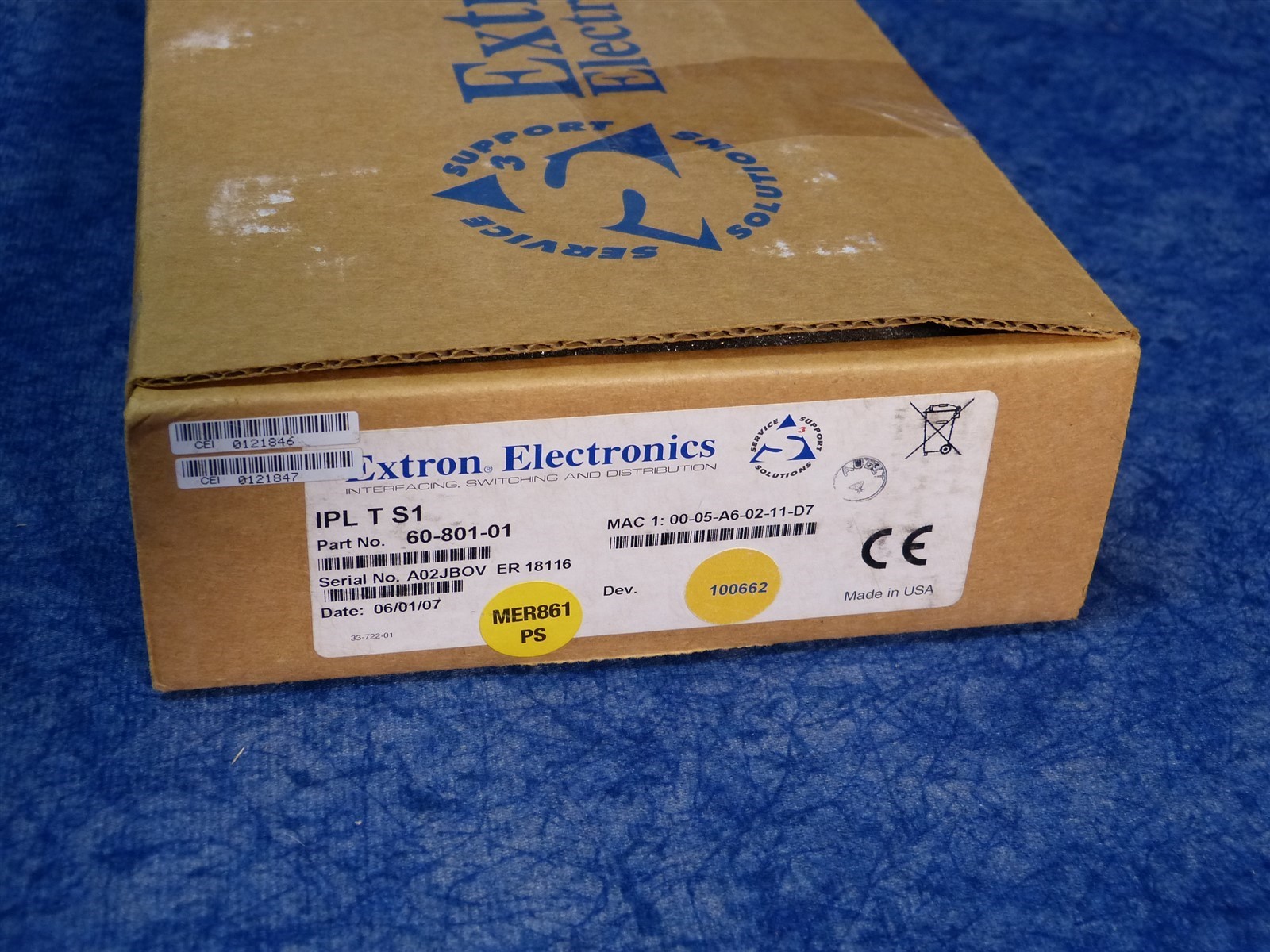 Extron IPL T S1 / 60-801-01 One Serial Port IP Link Control Processor (C2)