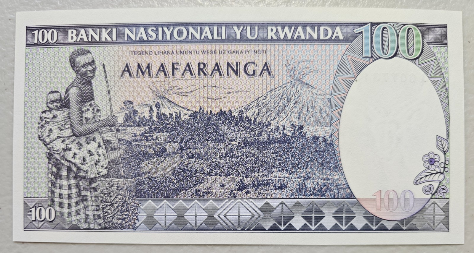 Rwanda 100 Francs 1989 Unc
