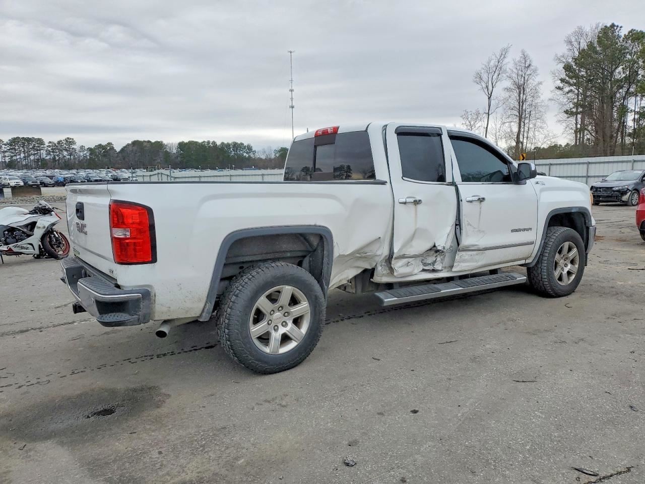 SIERRA150 2015 Glove Box 4976354
